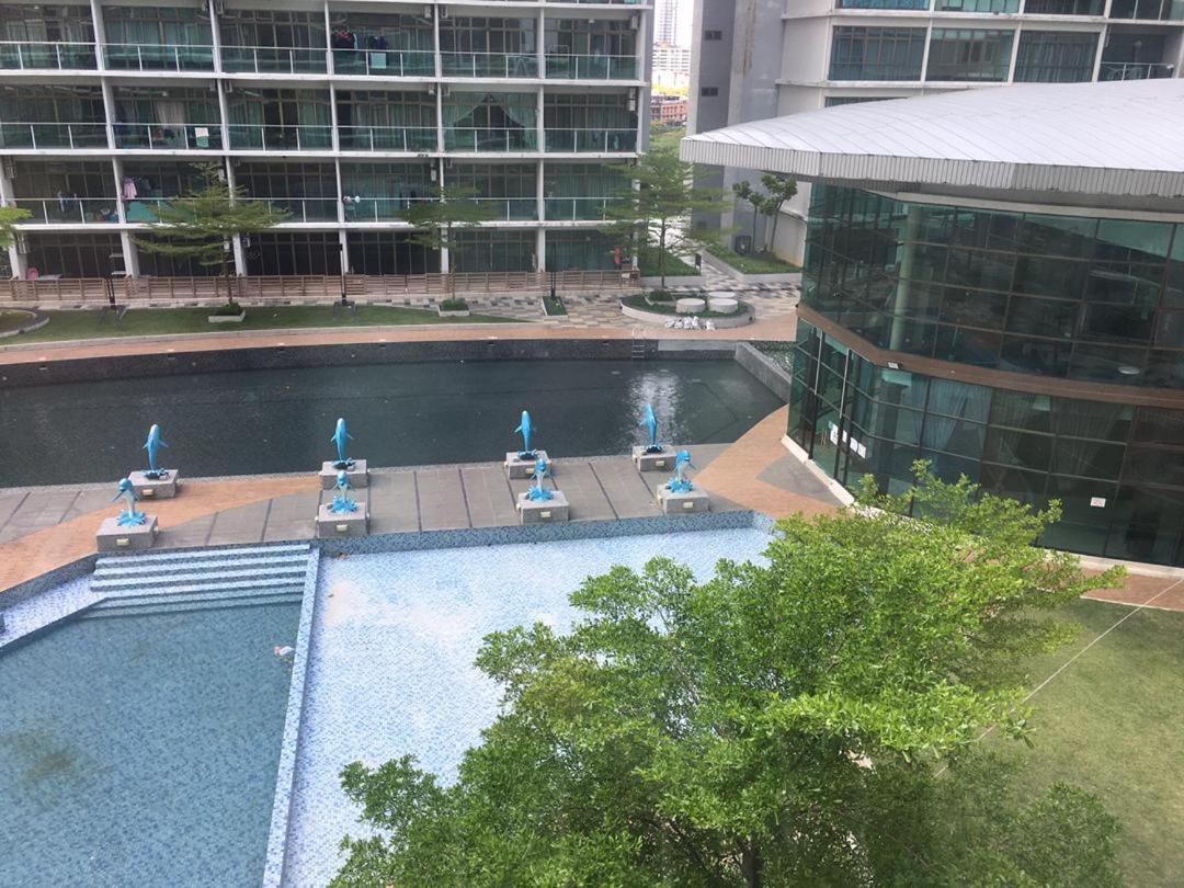 PALAZIO CONDO (MOUNT AUSTIN)