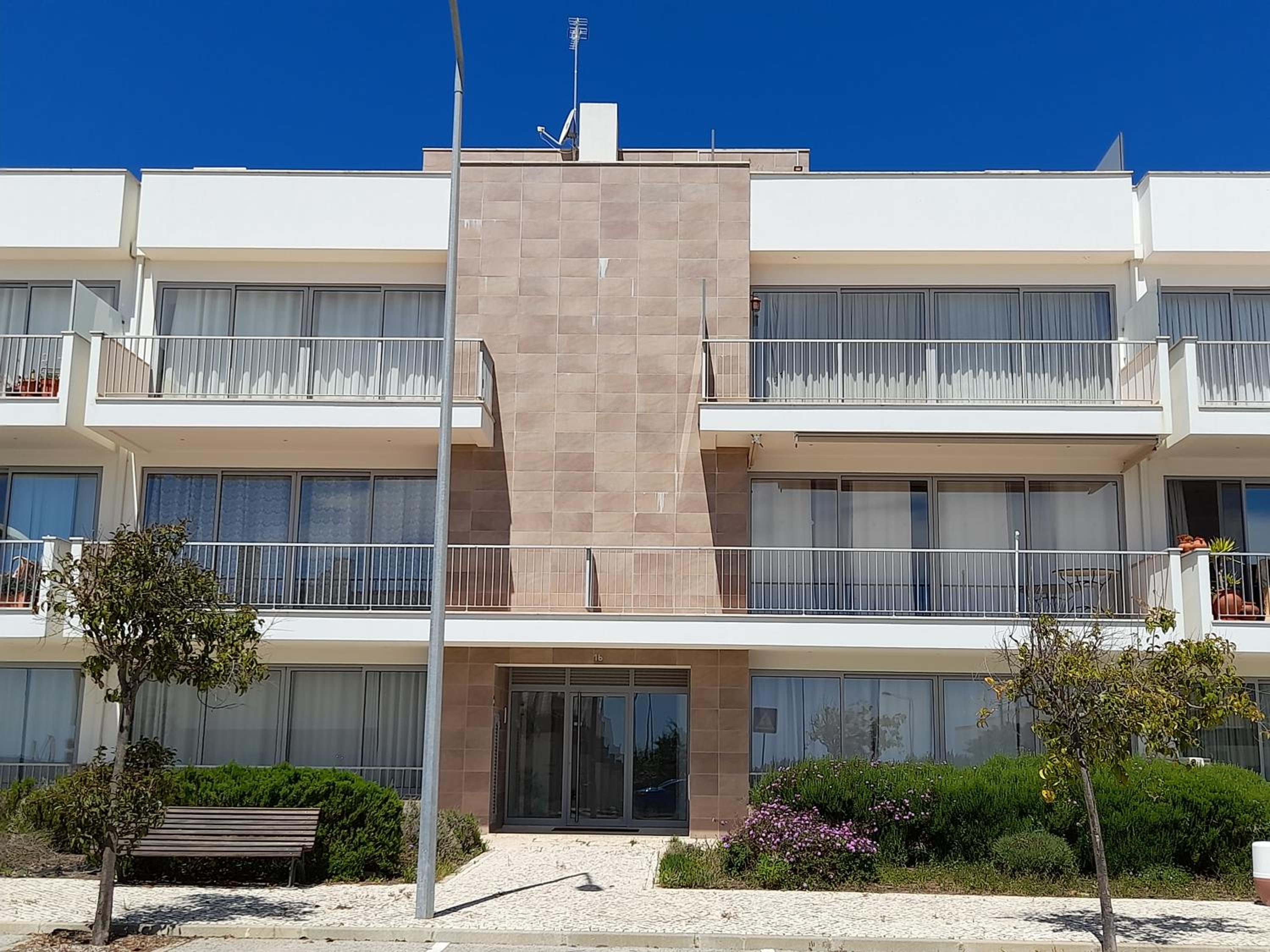 Hotel Privilege Sea View Apartment Arte Nova - Fuzeta - Image 1