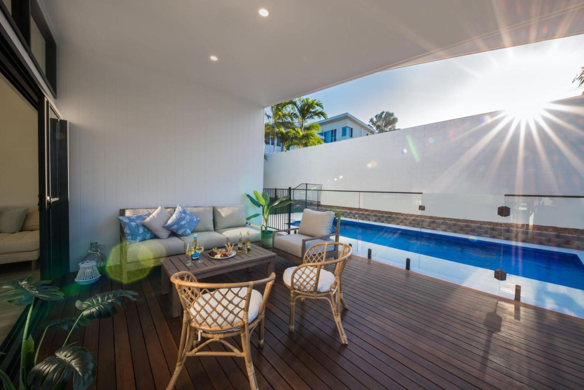 Airlie Bay View