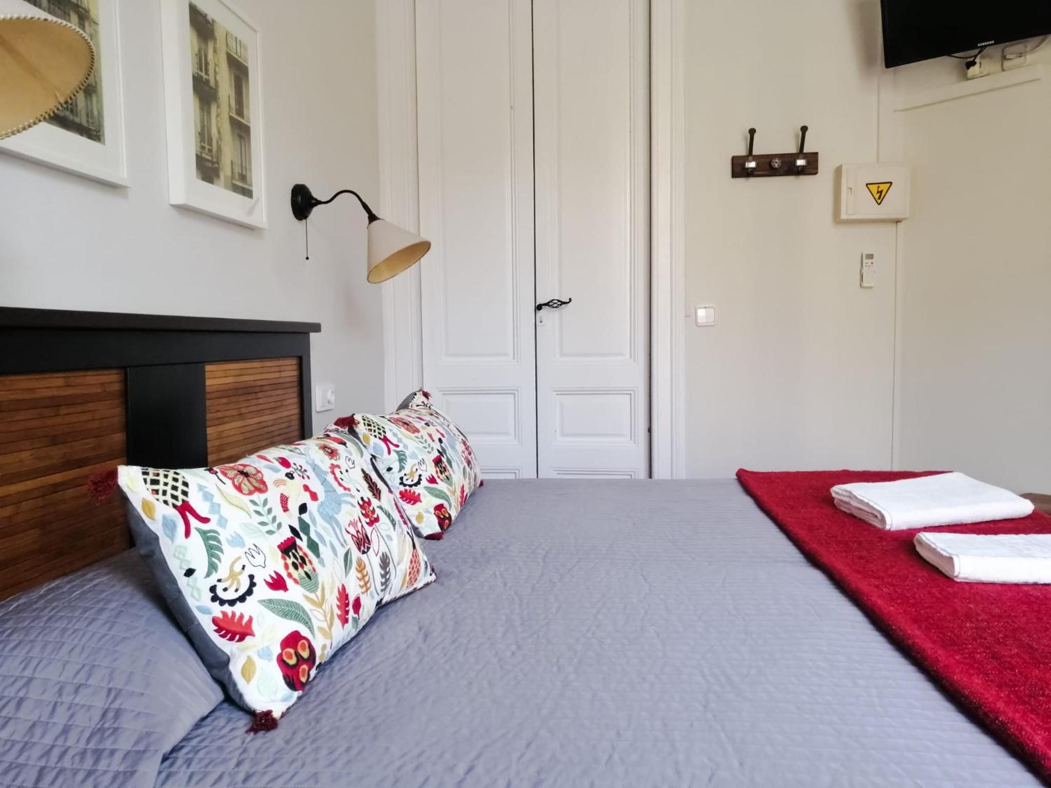 Casa Consell Gran Via, Guest House
