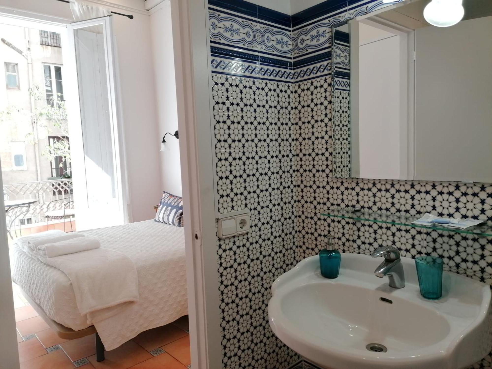 Casa Consell Gran Via, Guest House
