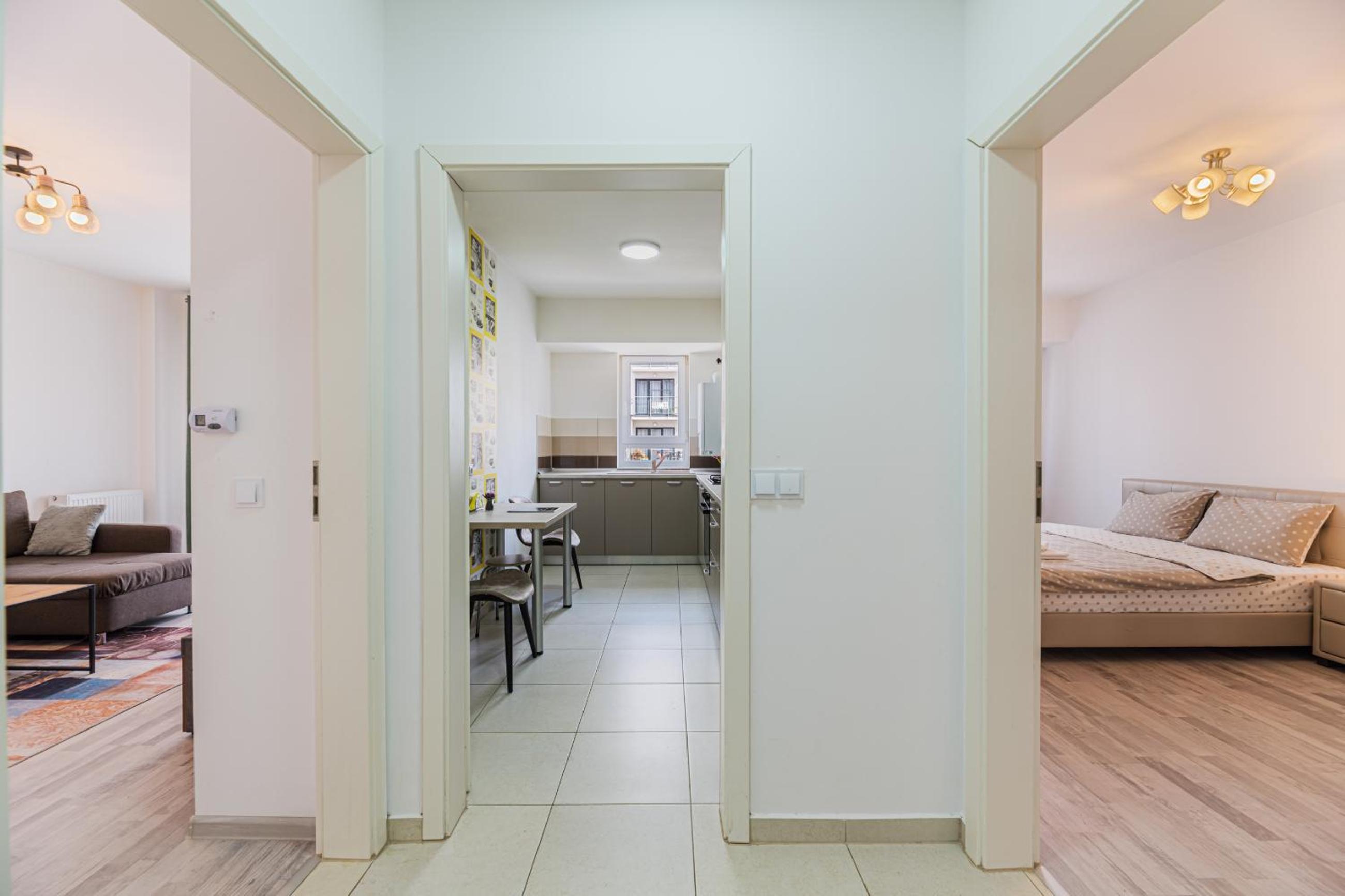Apartament Johnny Baloney Brasov view 2