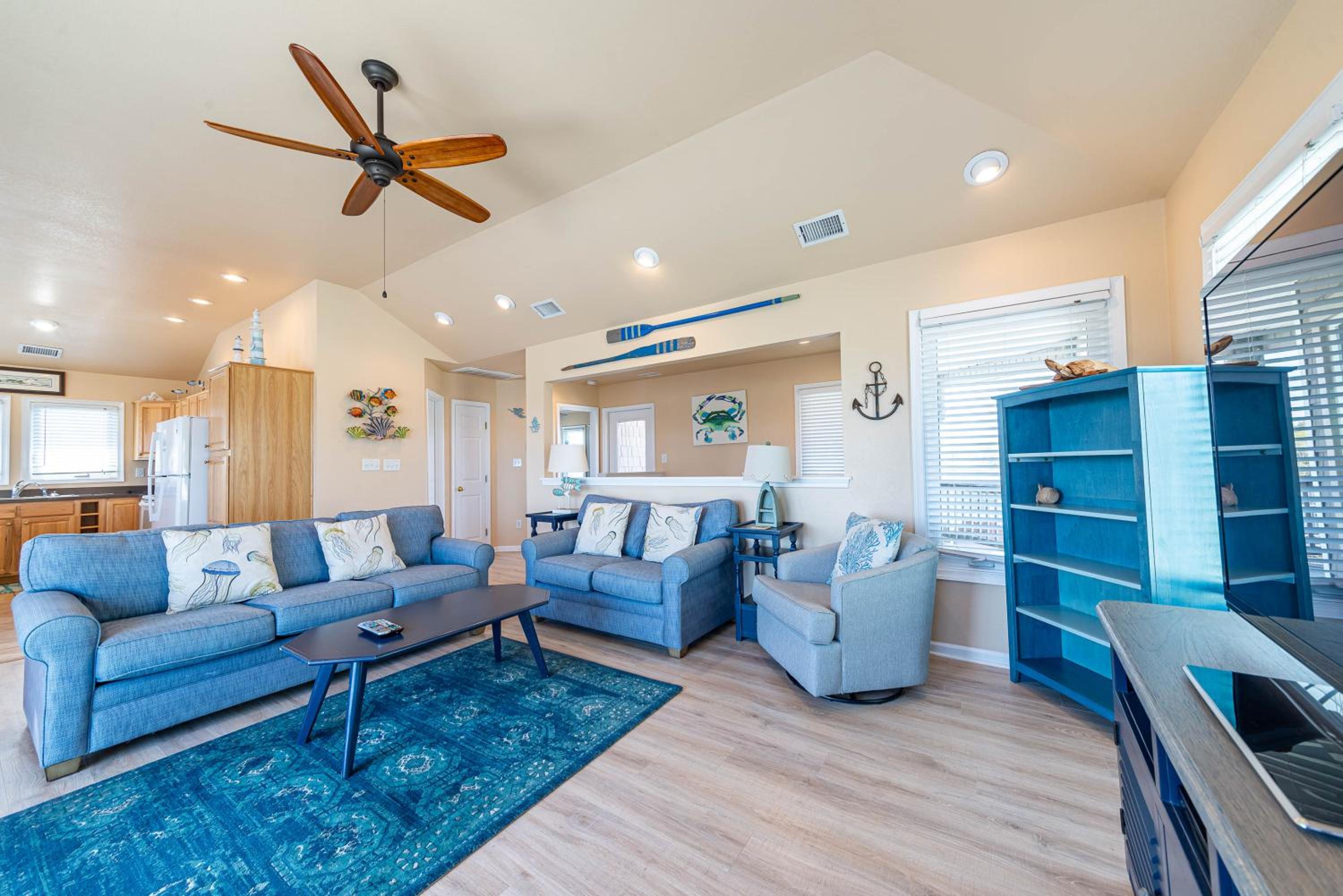 Shorenuff - Nags Head MP 11, Ocean View, Beach 200 Yds, Pool, Hot Tub, Pool Table, YR Flex Stays