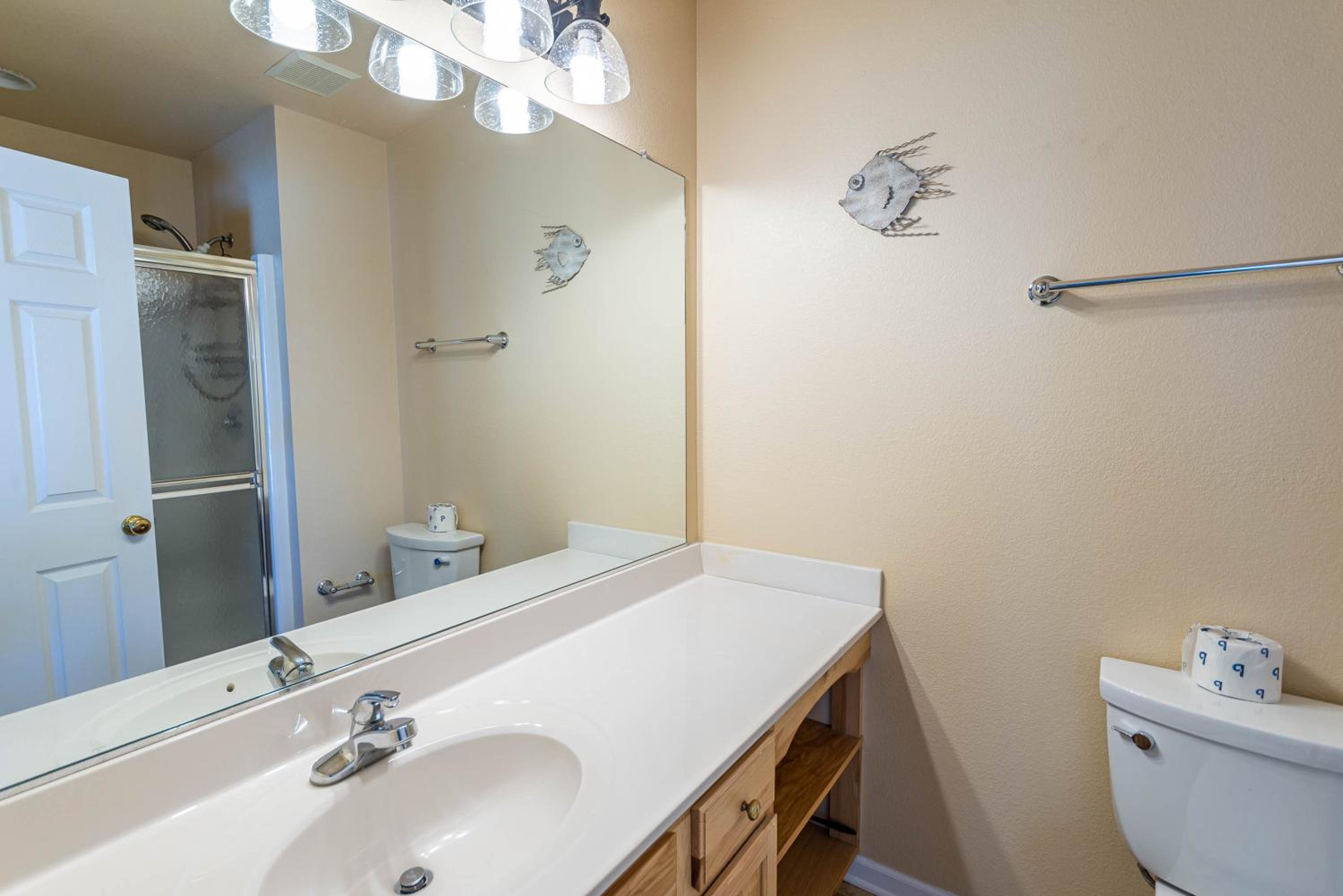 Shorenuff - Nags Head MP 11, Ocean View, Beach 200 Yds, Pool, Hot Tub, Pool Table, YR Flex Stays