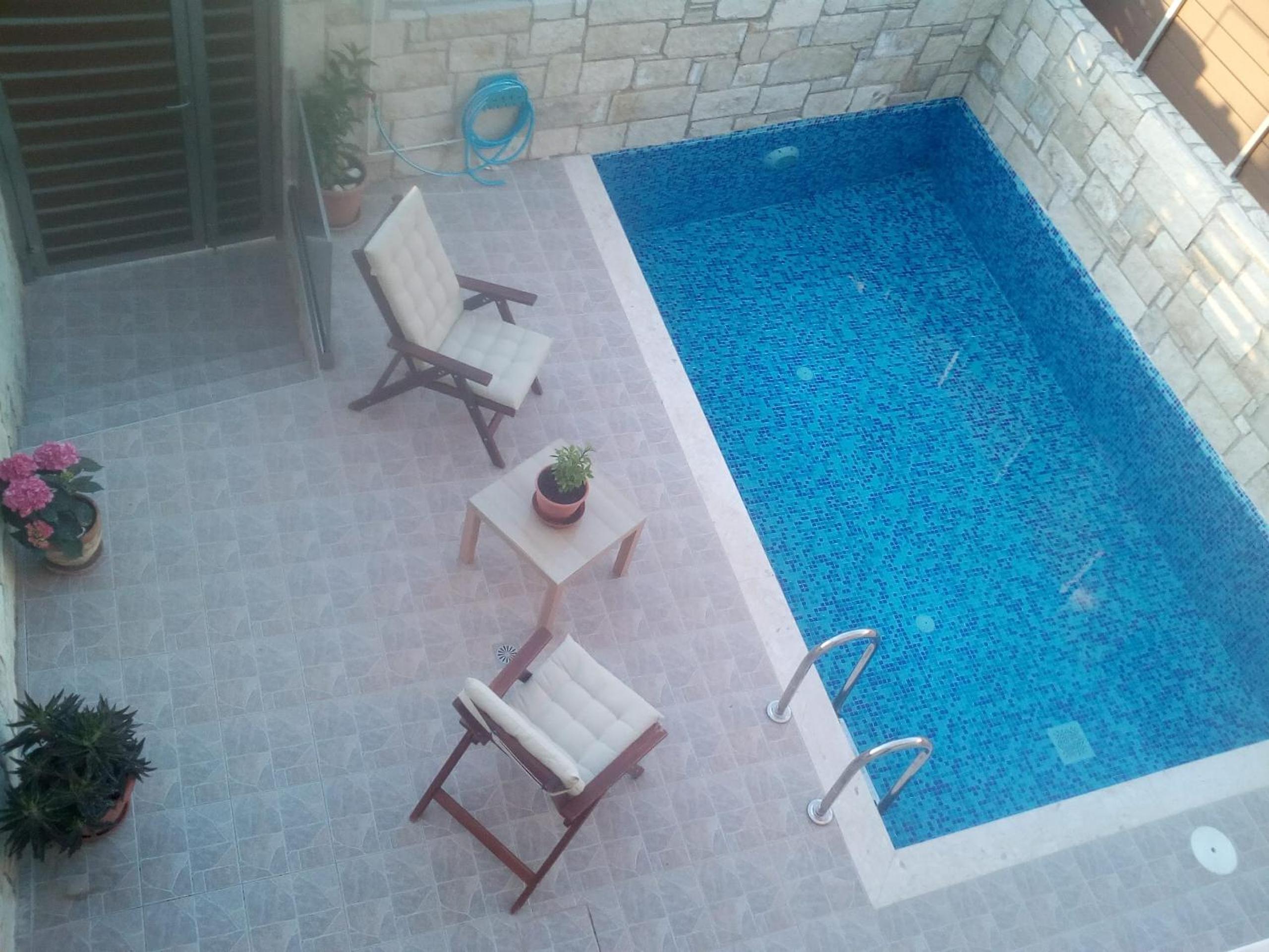 Photo 48