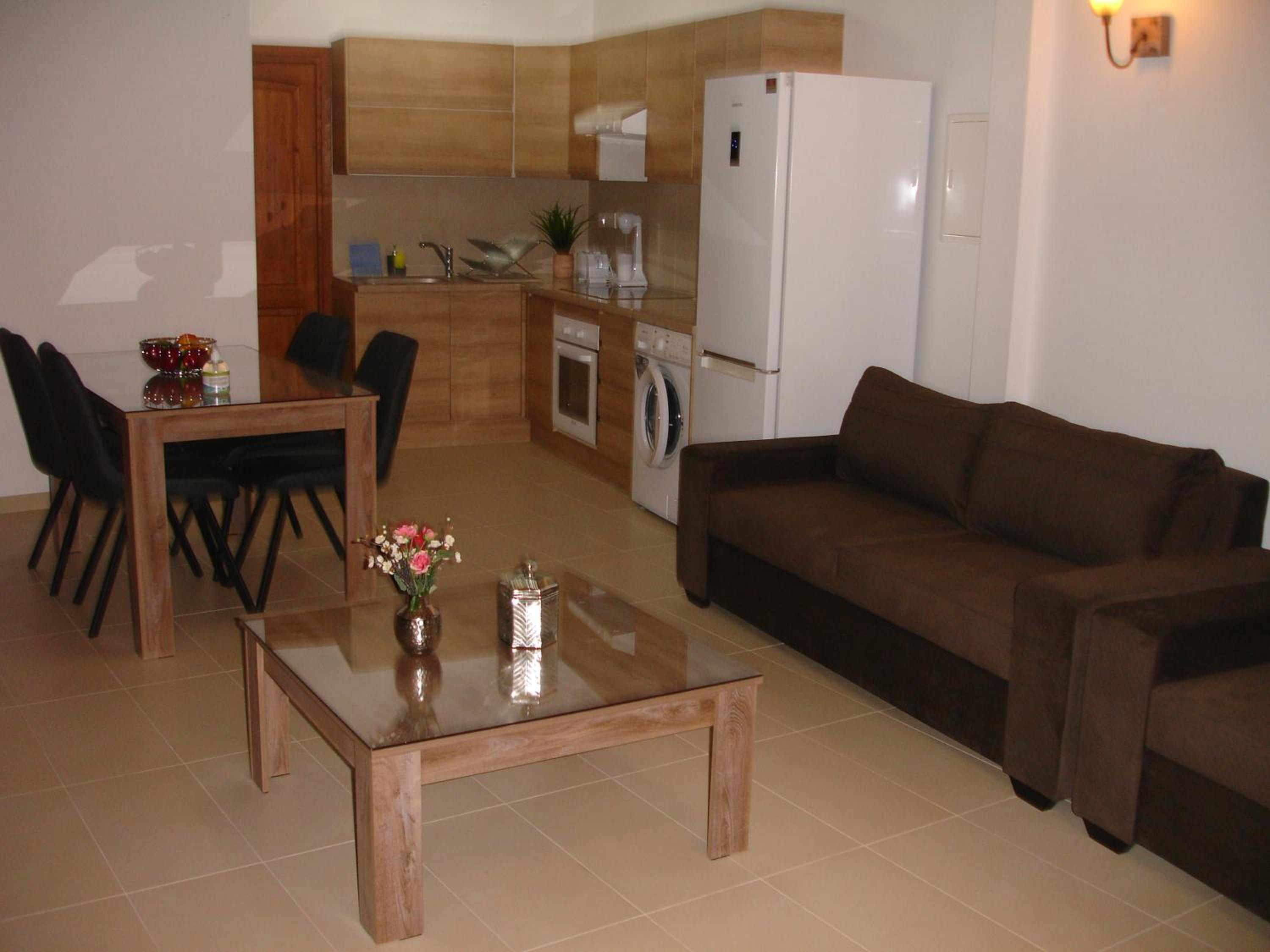 Love Holiday Suite 1