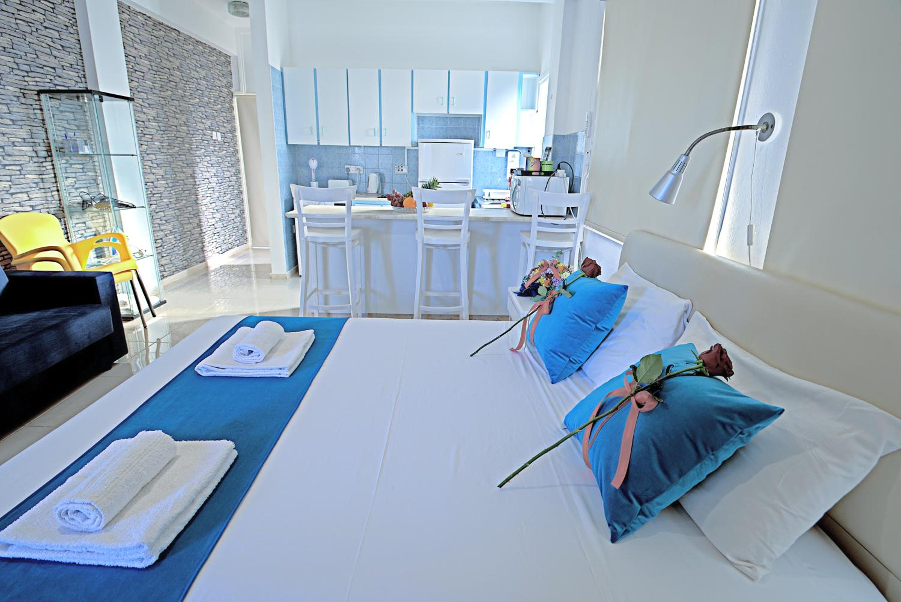 Pieris Apartments