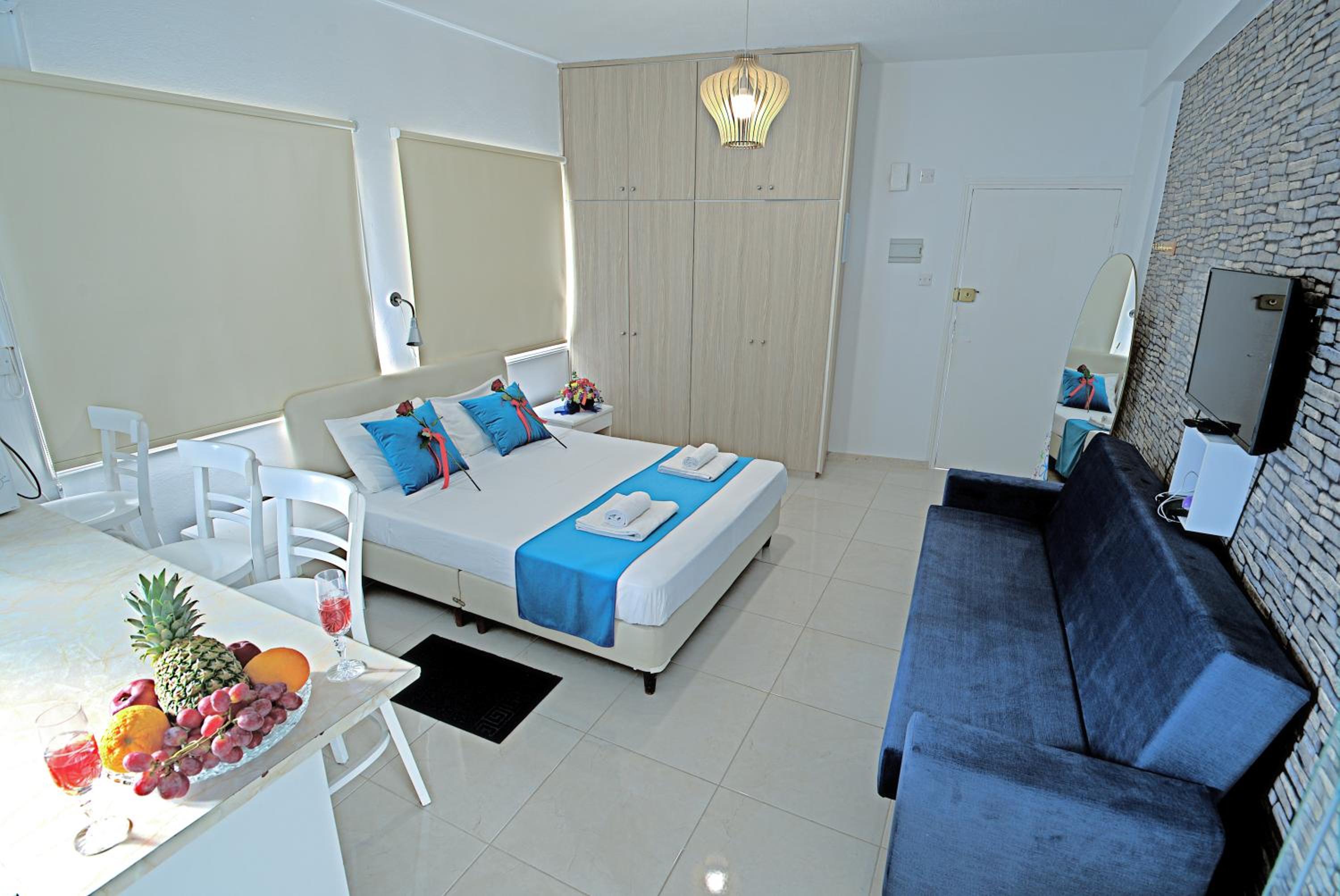 Pieris Apartments