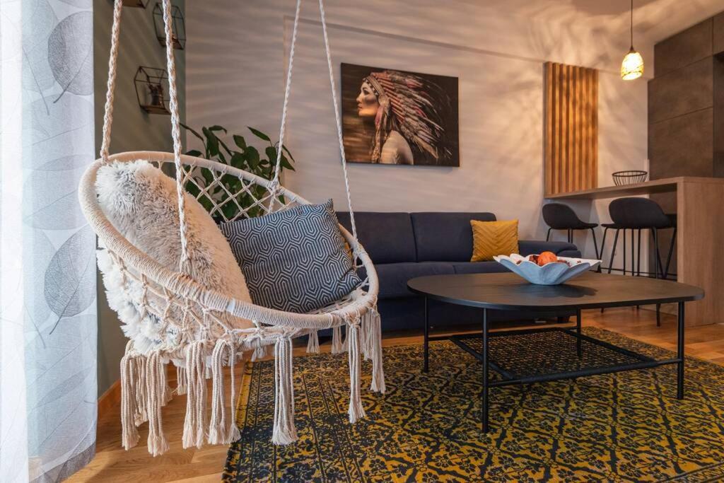 Modern, Bright and Cozy Apartment view 2
