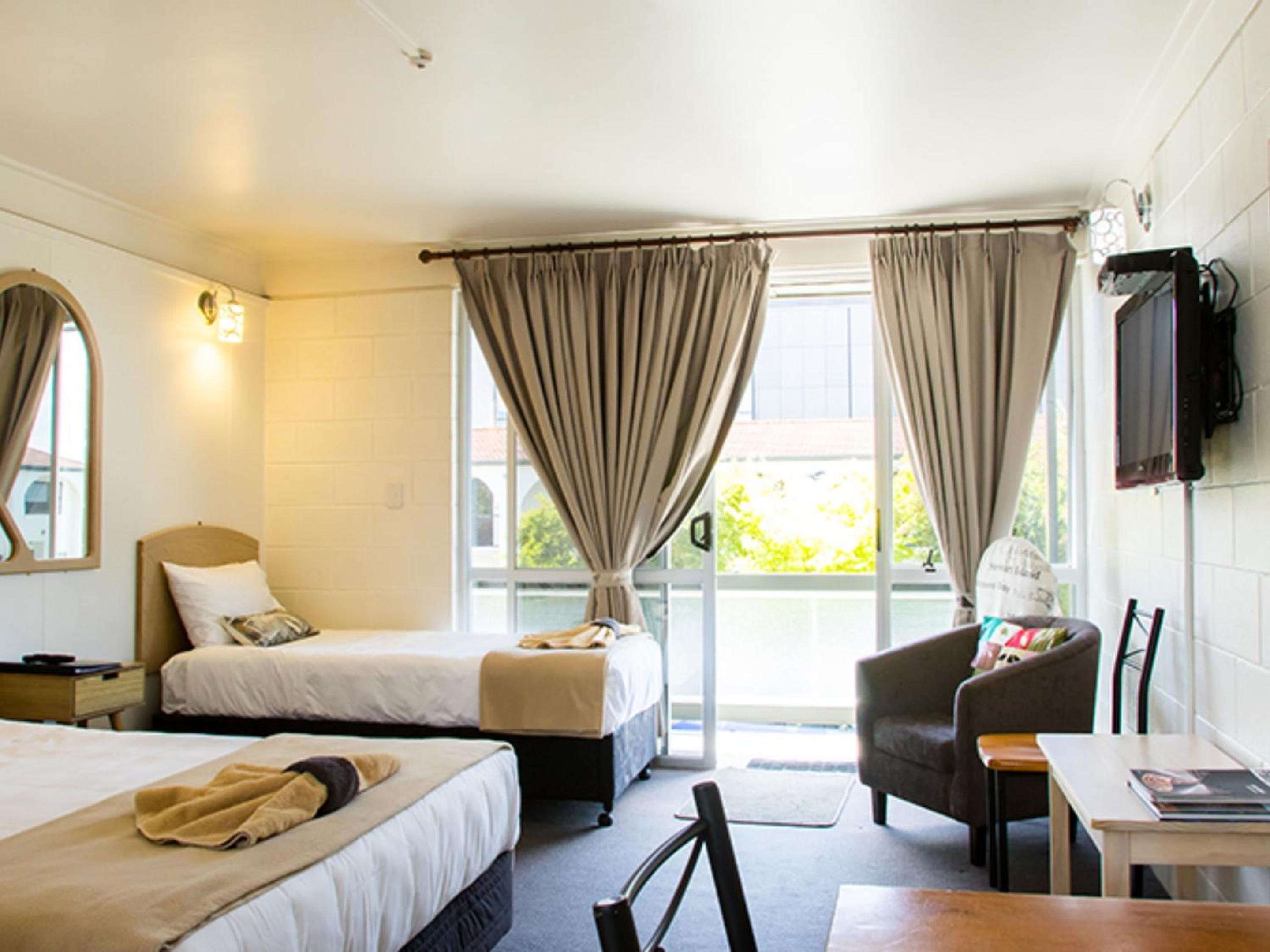 Alpha Motor Inn