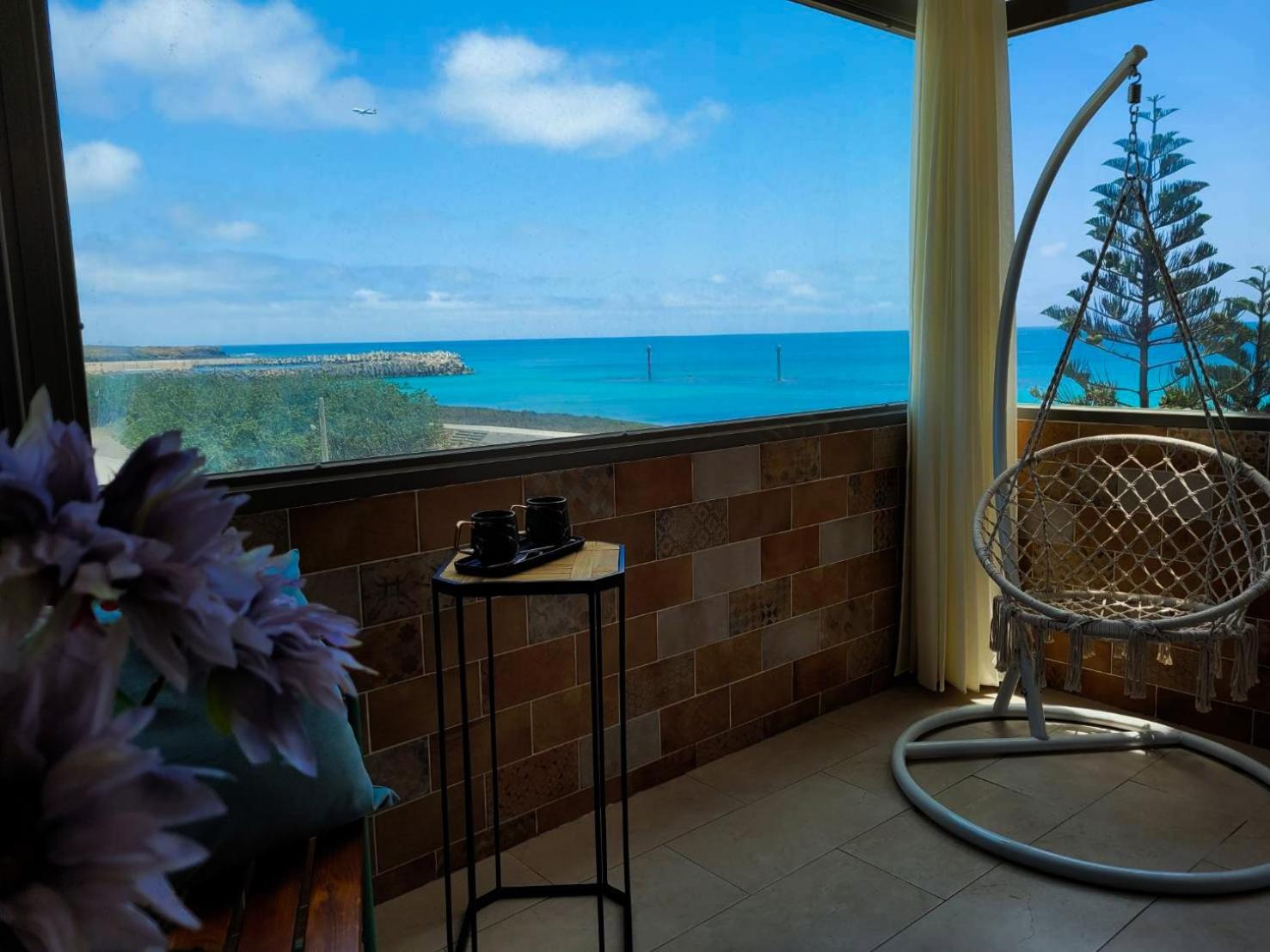 Beachcastle & Sea View Villa