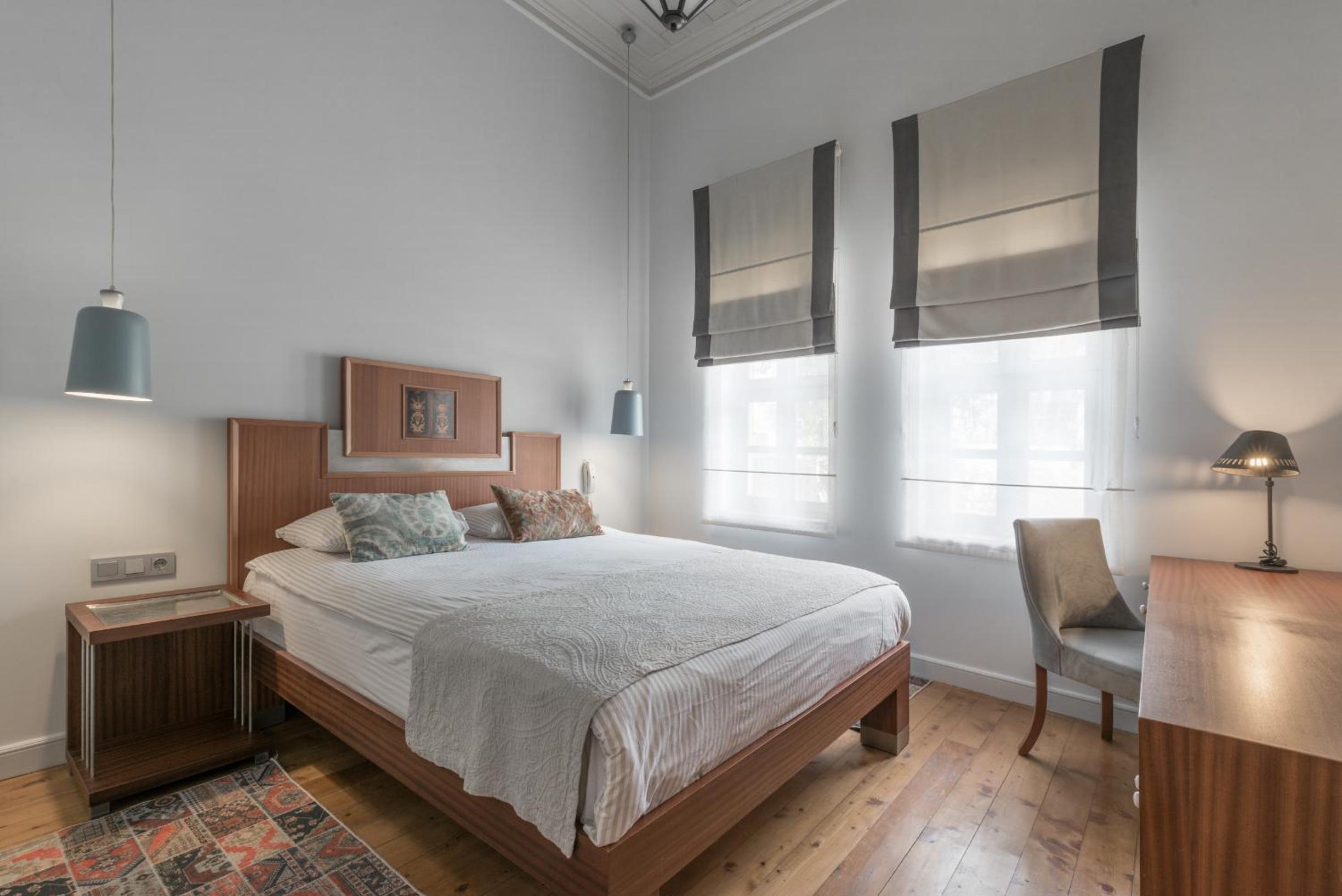 Delight Deluxe Hotel - Image 9