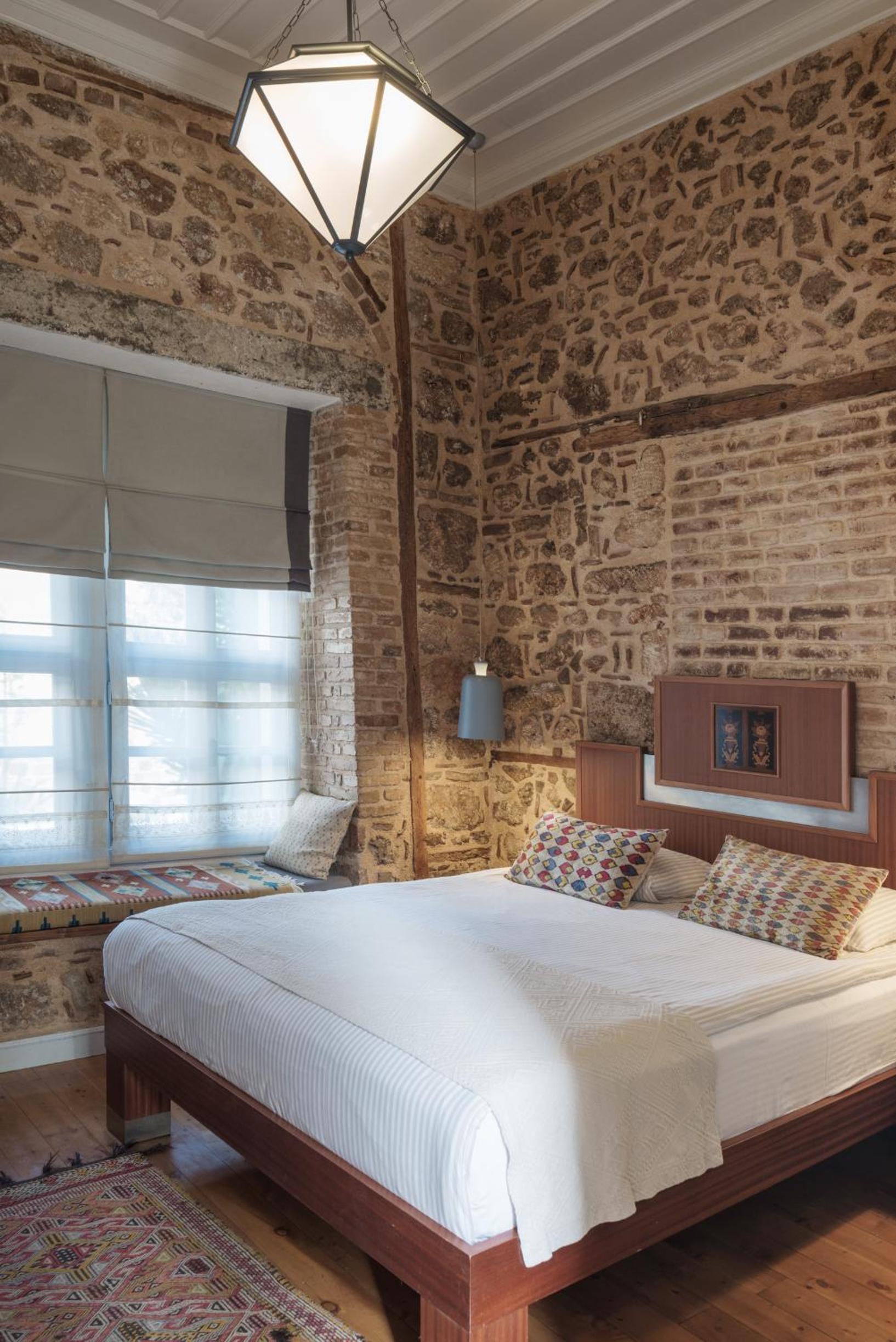 Delight Deluxe Hotel - Image 78