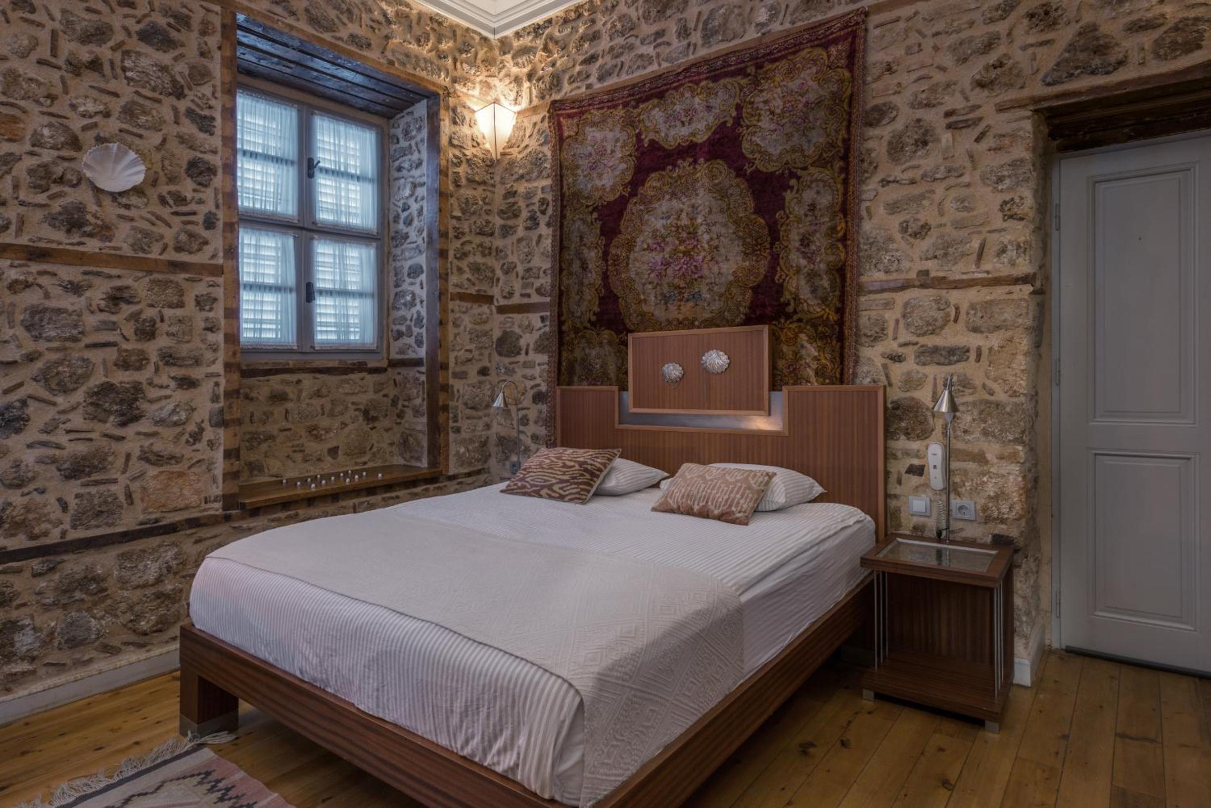 Delight Deluxe Hotel - Image 81