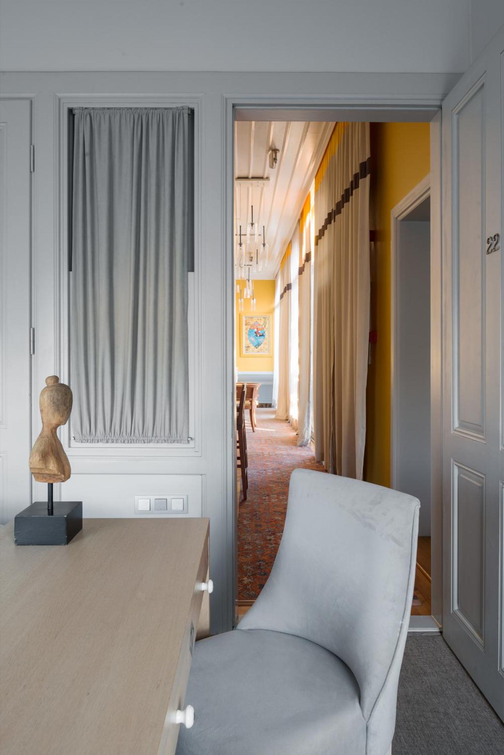 Delight Deluxe Hotel - Image 89