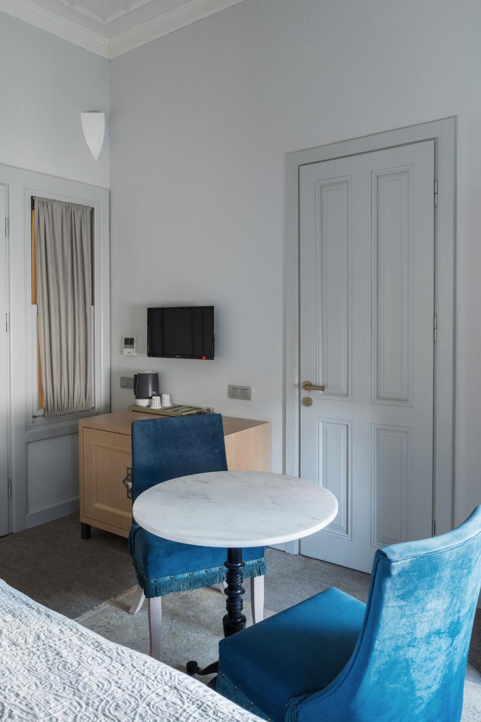 Delight Deluxe Hotel - Image 94