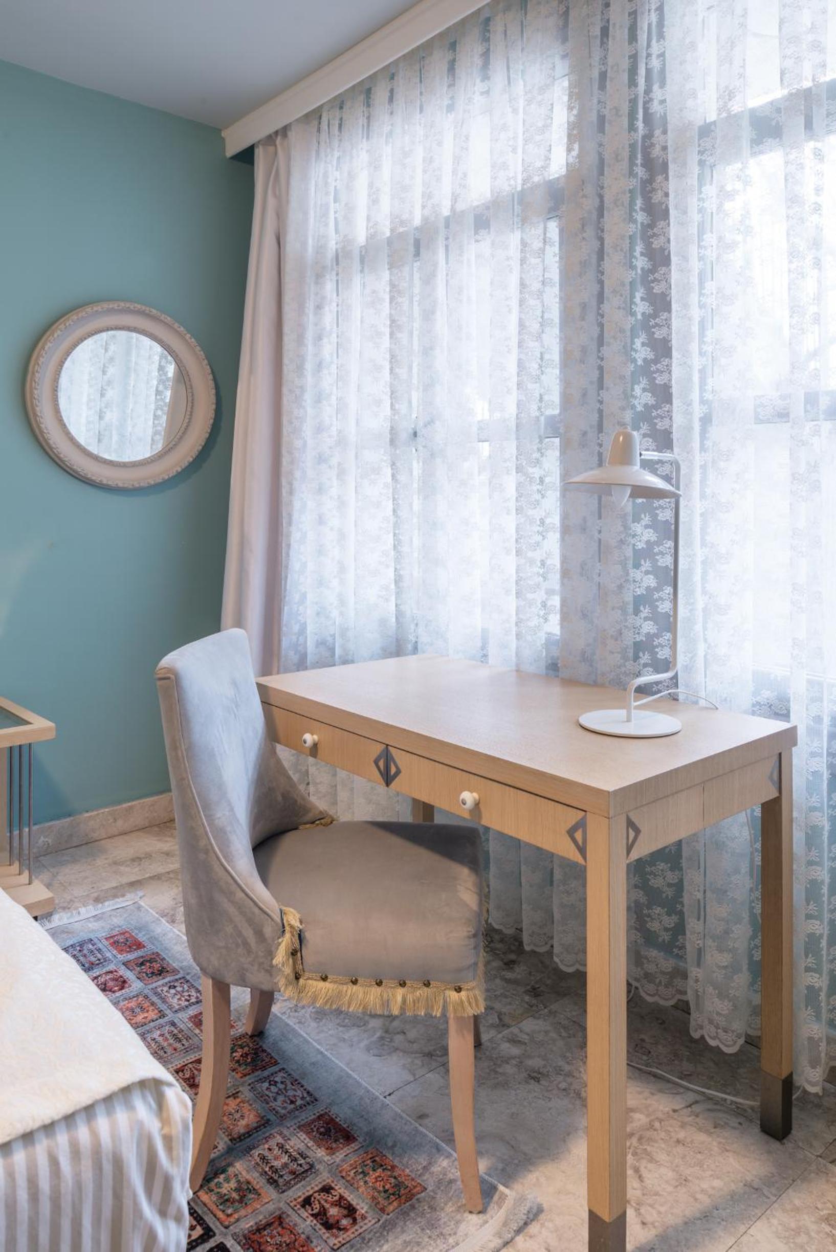 Delight Deluxe Hotel - Image 105