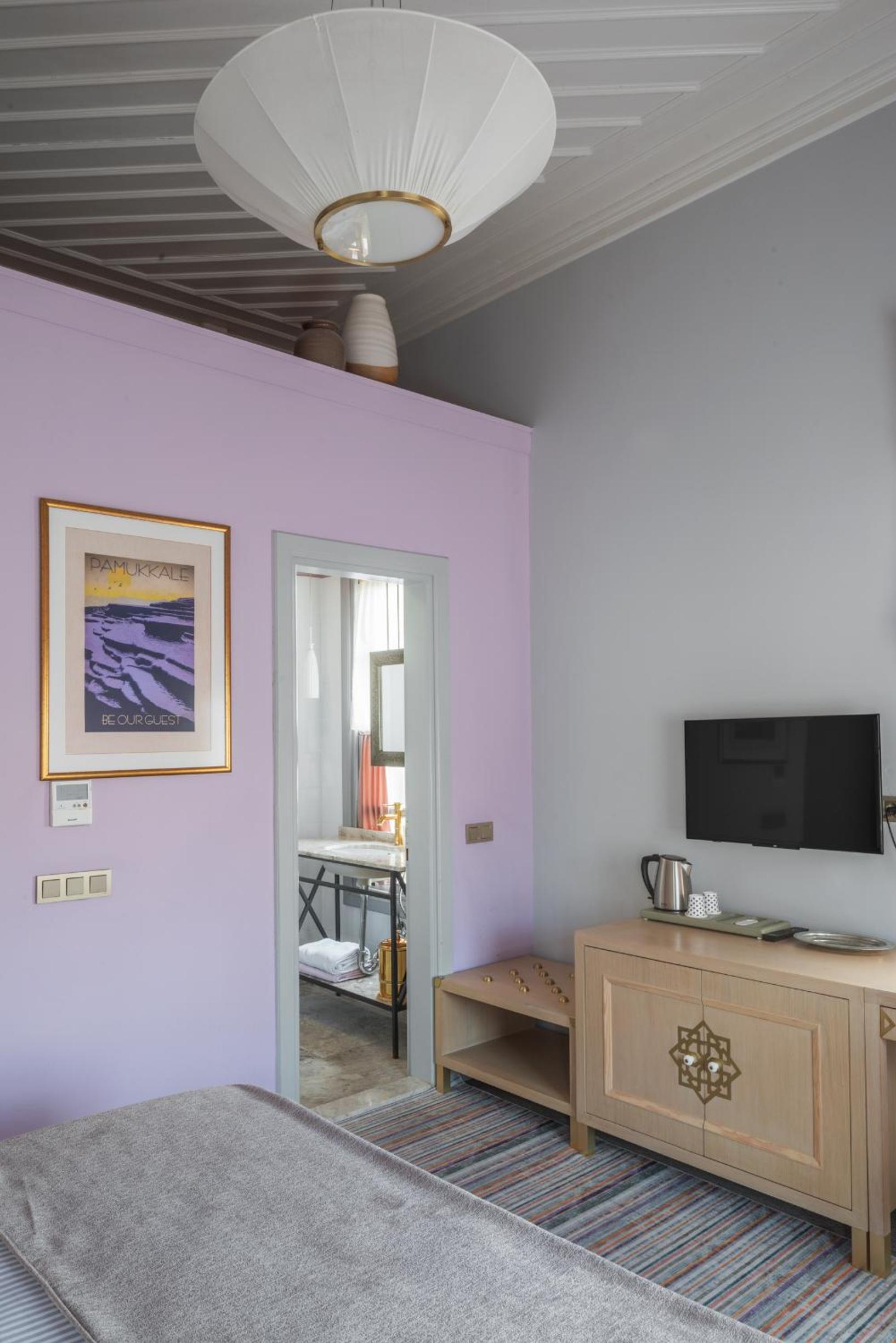 Delight Deluxe Hotel - Image 120