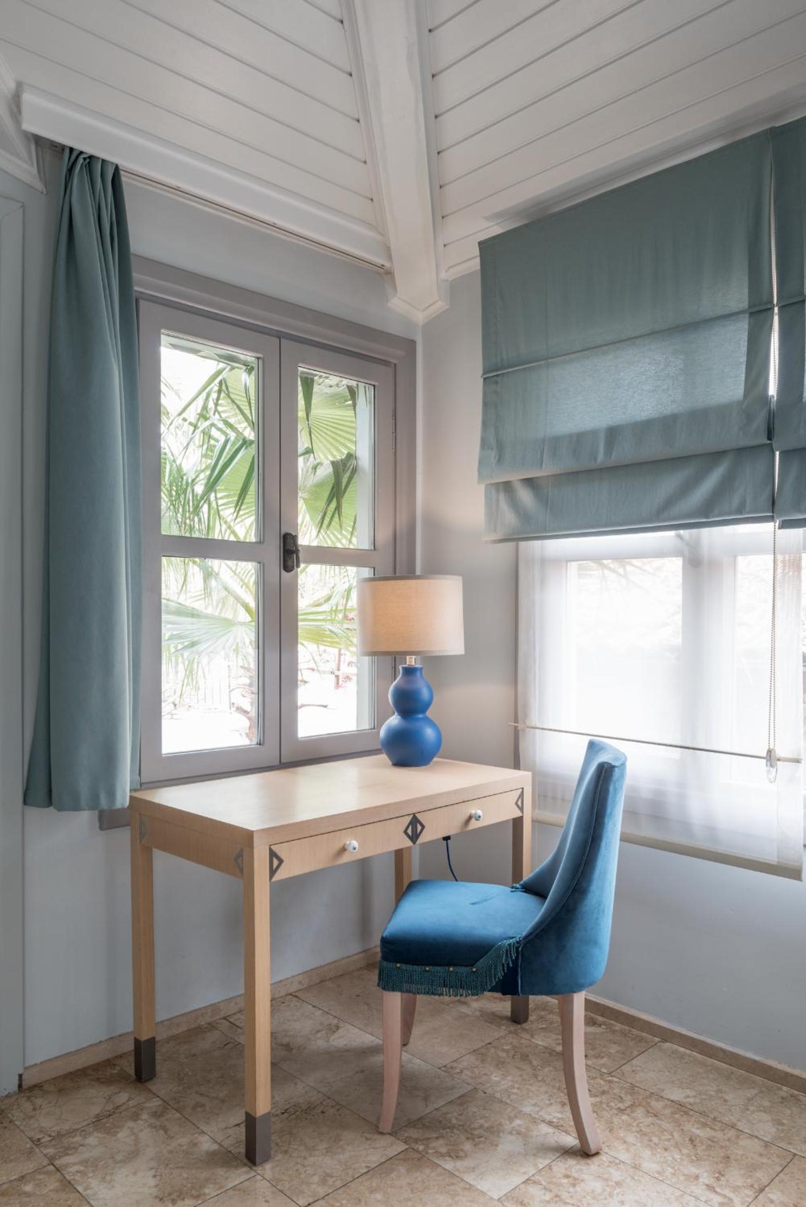 Delight Deluxe Hotel - Image 132