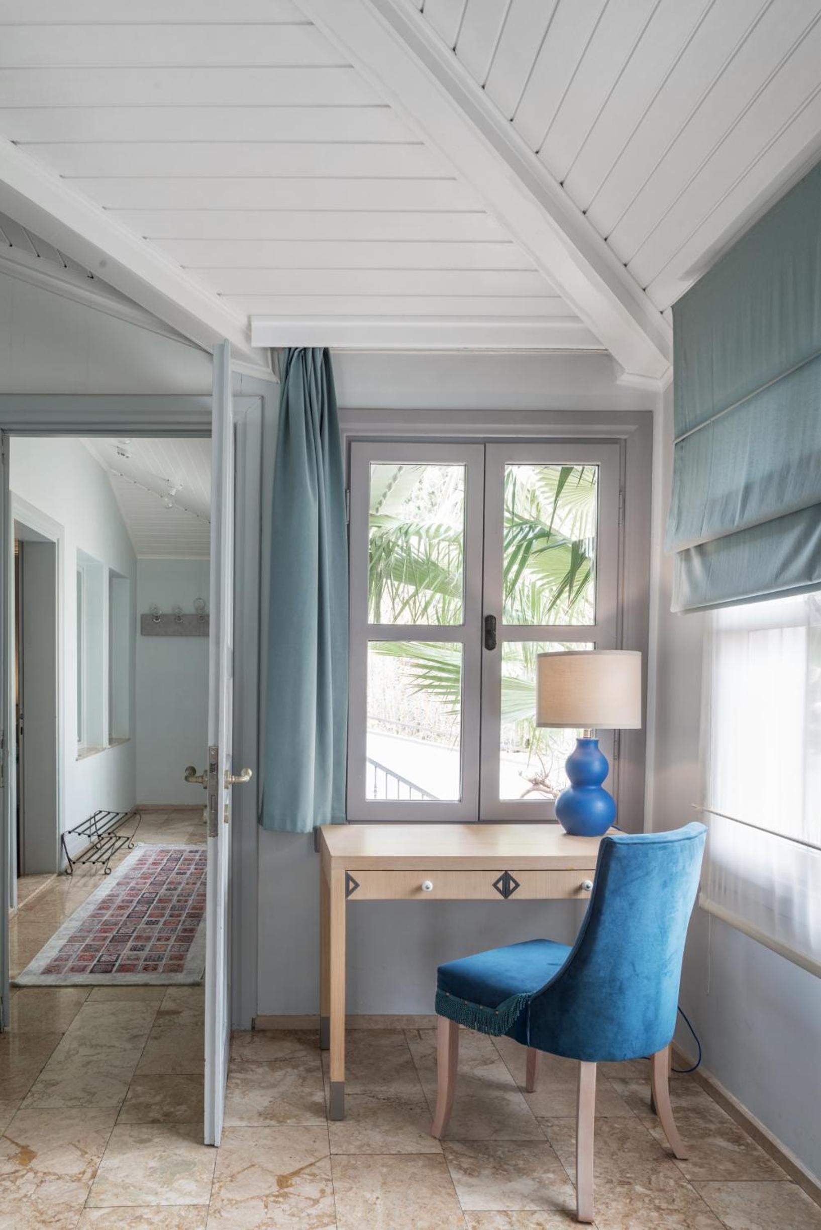 Delight Deluxe Hotel - Image 130