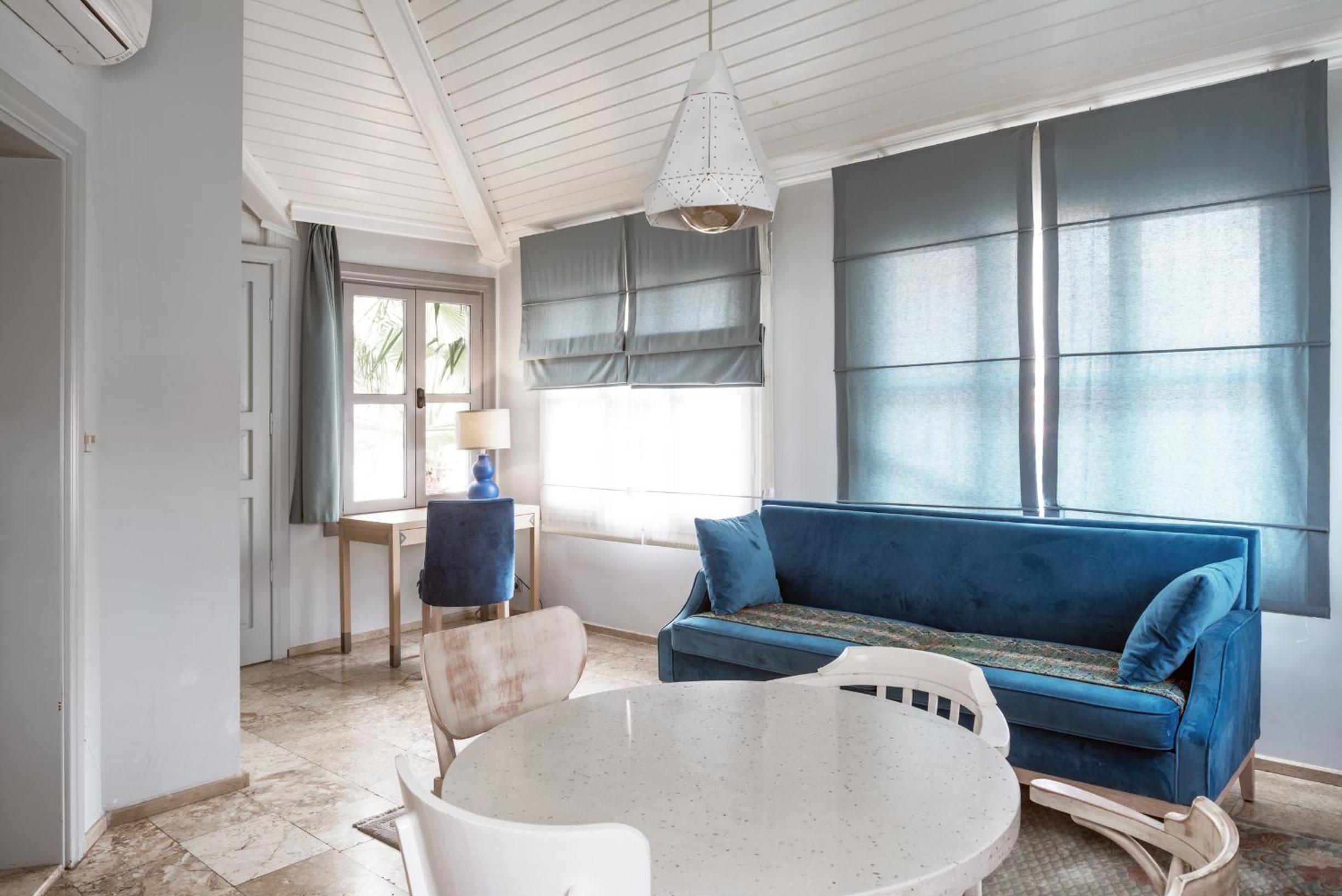 Delight Deluxe Hotel - Image 137