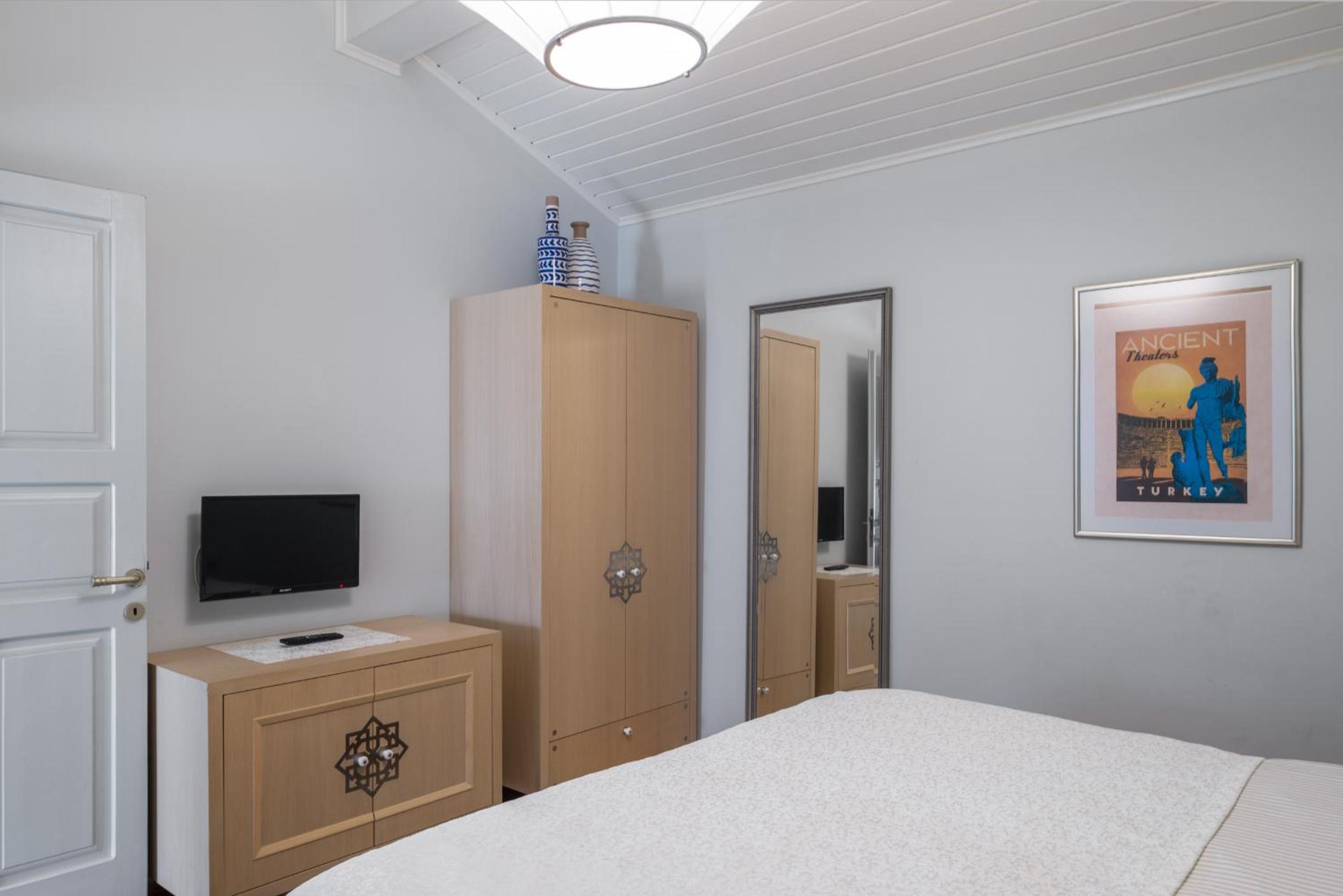 Delight Deluxe Hotel - Image 146