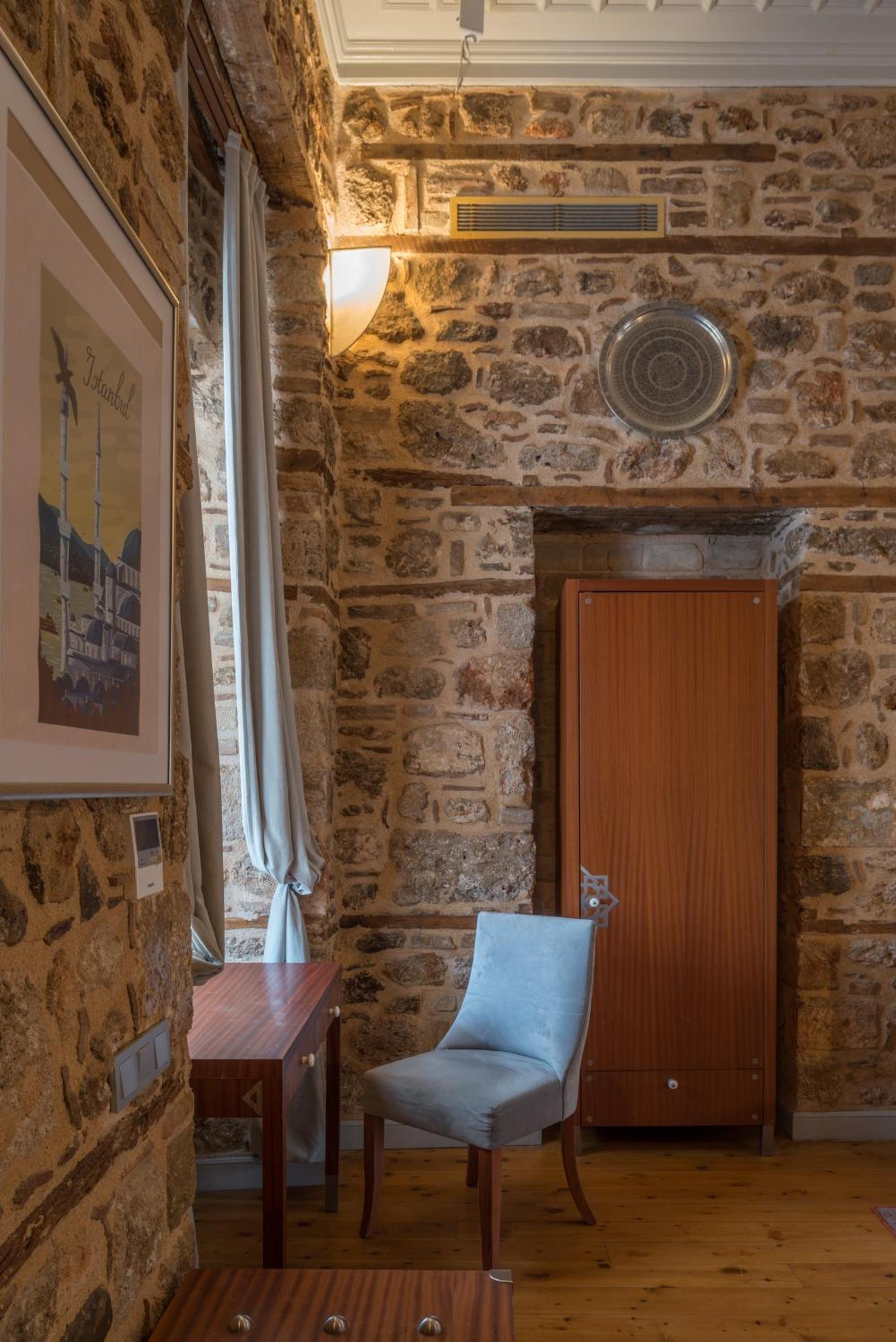 Delight Deluxe Hotel - Image 147