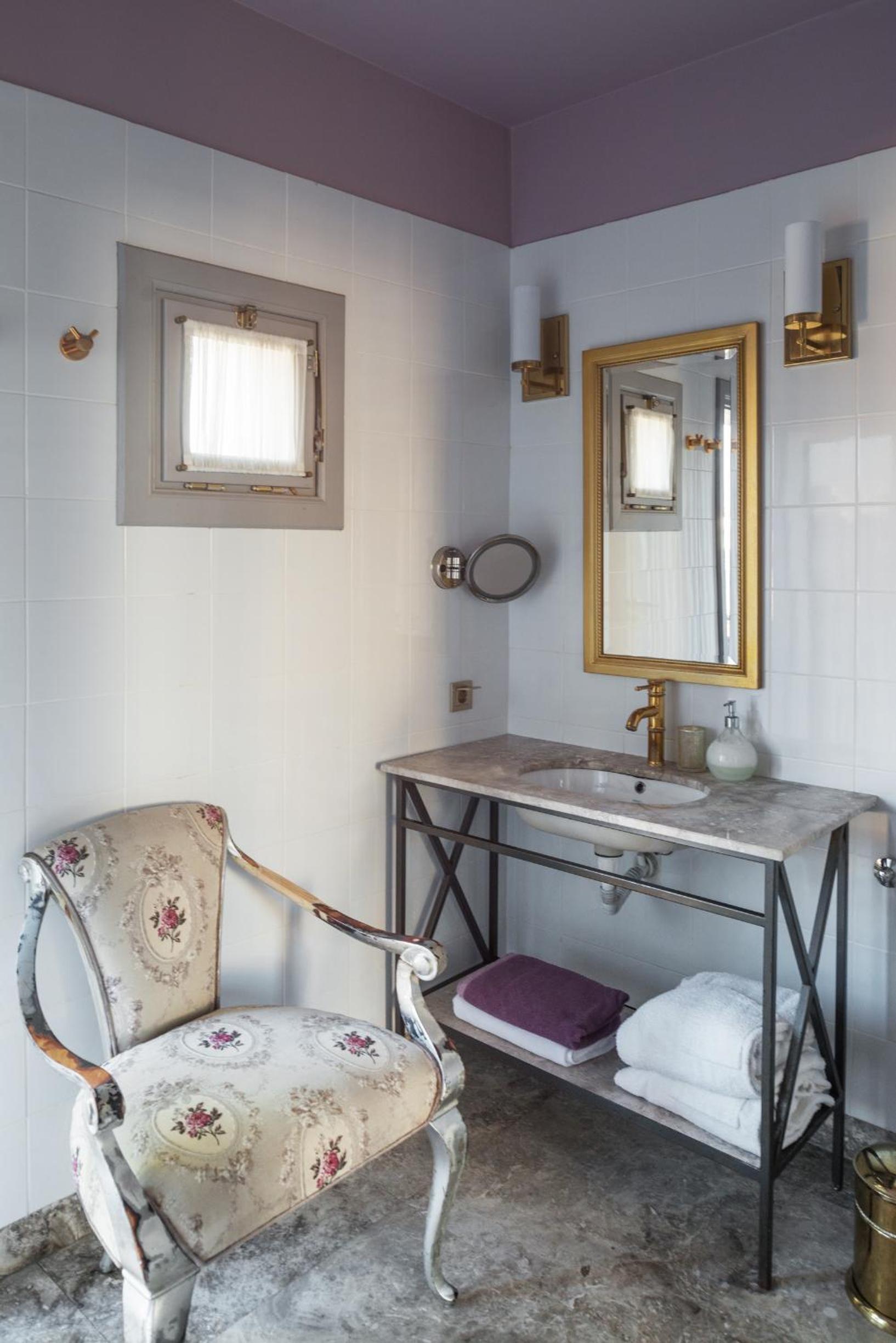 Delight Deluxe Hotel - Image 150