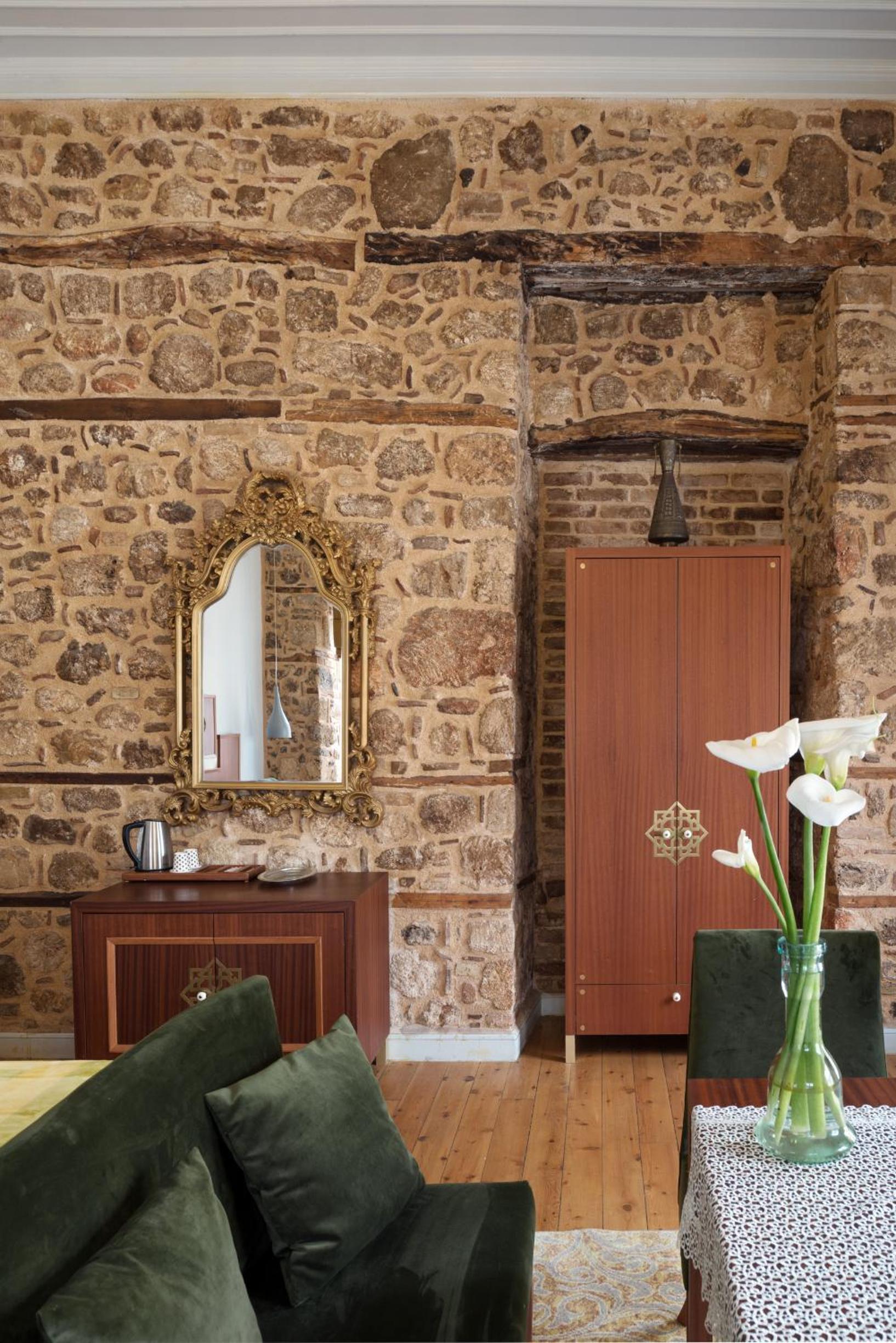 Delight Deluxe Hotel - Image 173