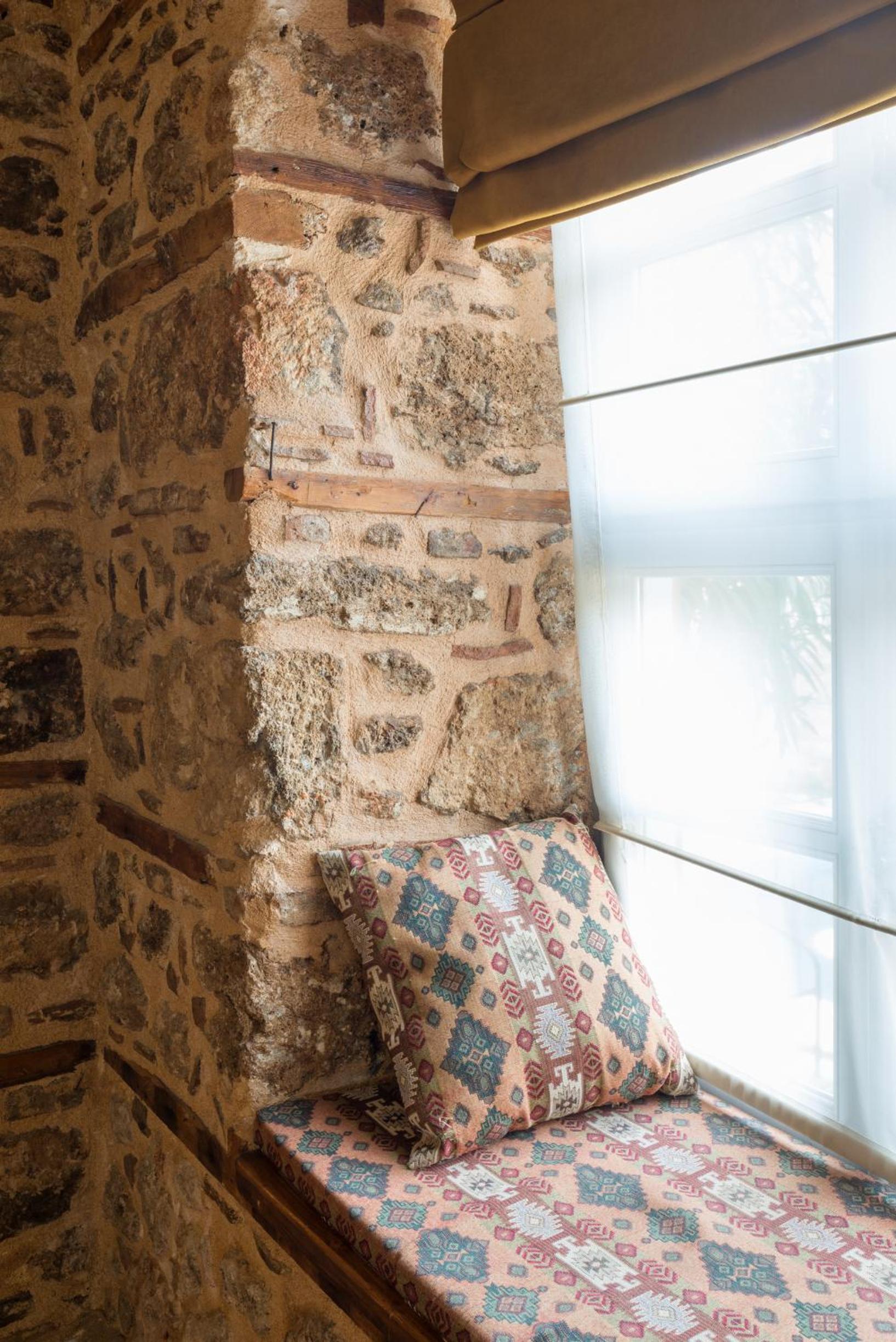 Delight Deluxe Hotel - Image 183