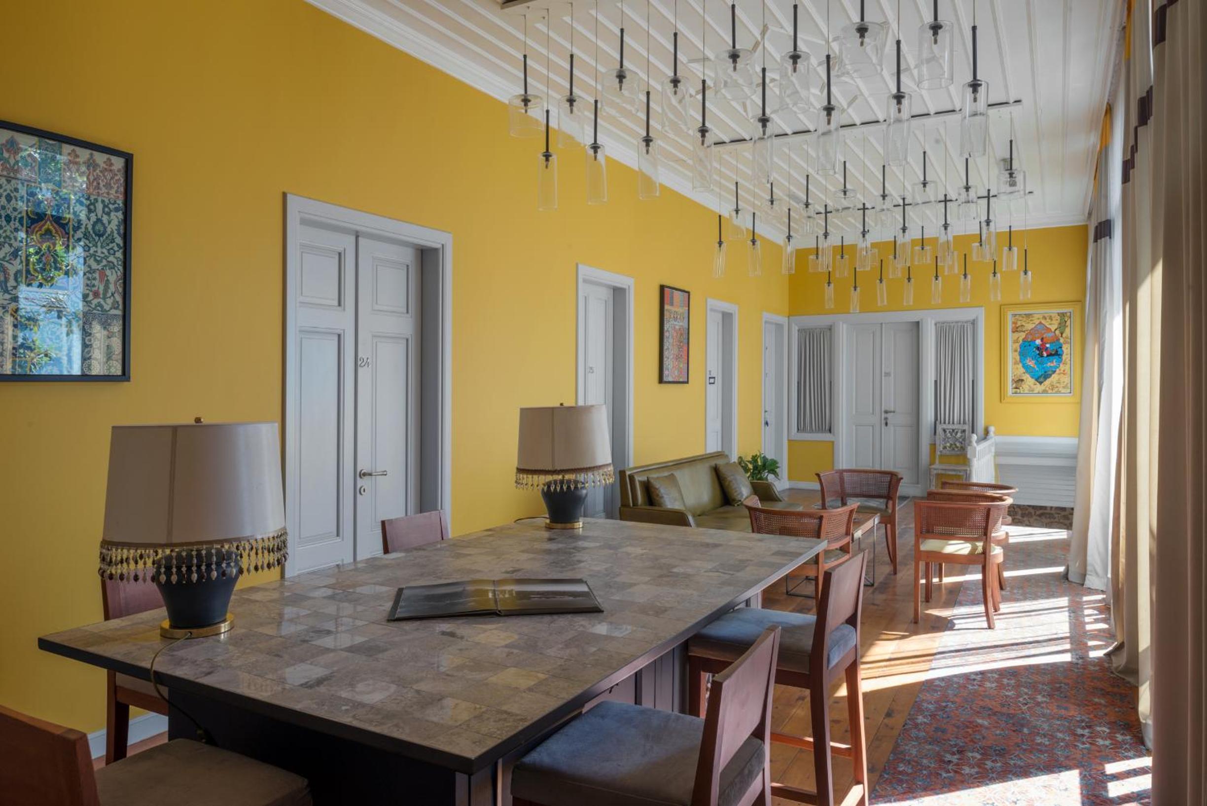 Delight Deluxe Hotel - Image 189