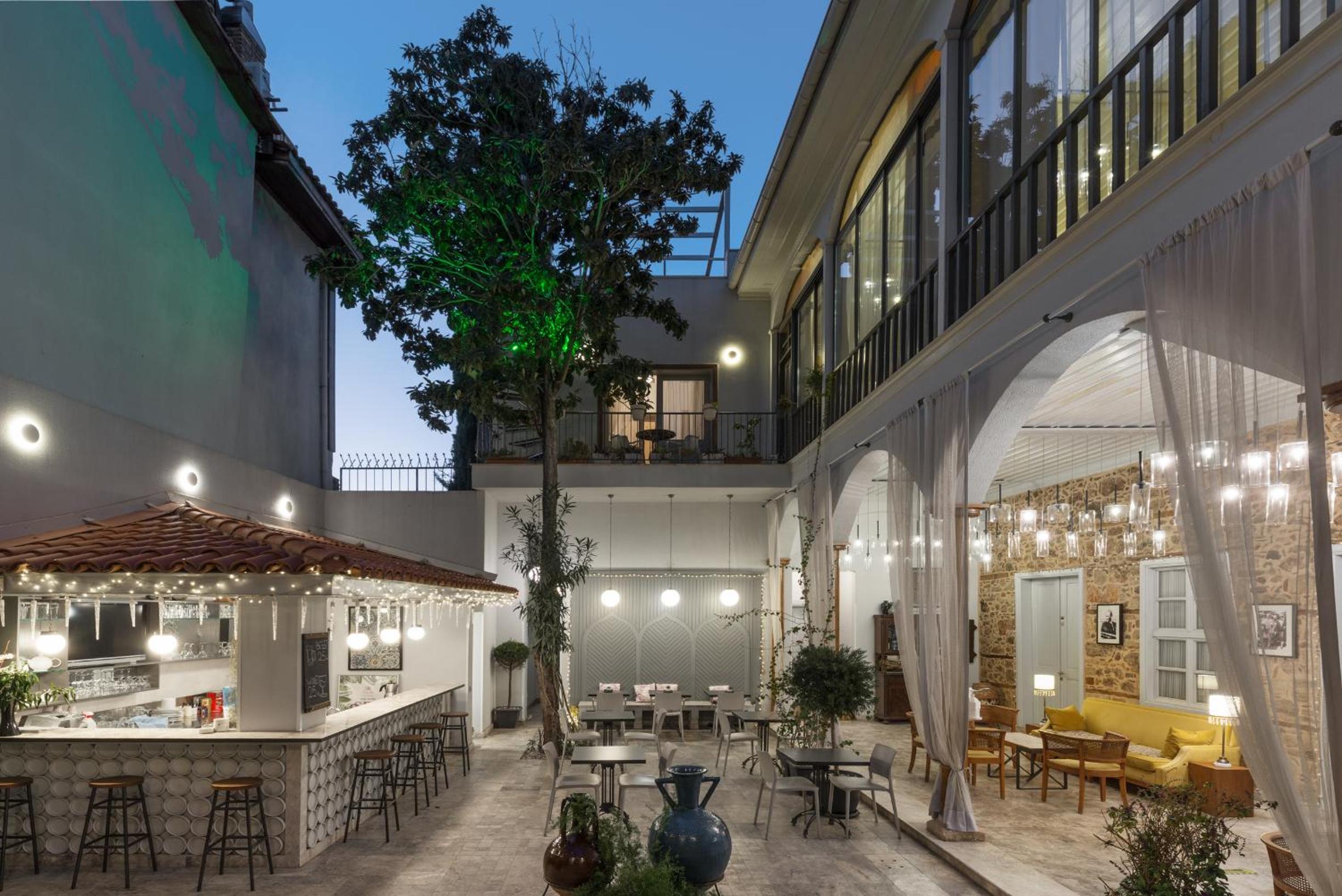 Delight Deluxe Hotel - Image 188