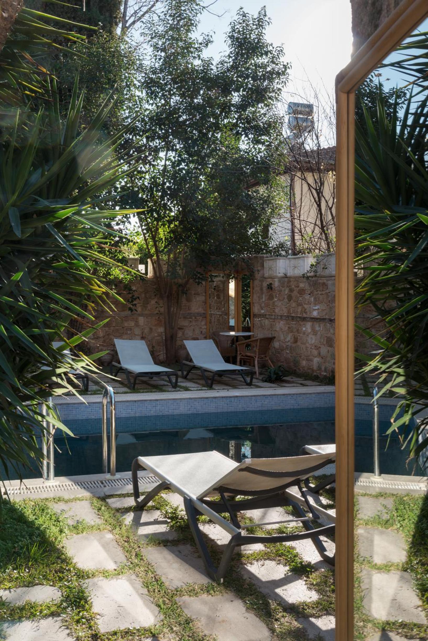 Delight Deluxe Hotel - Image 192