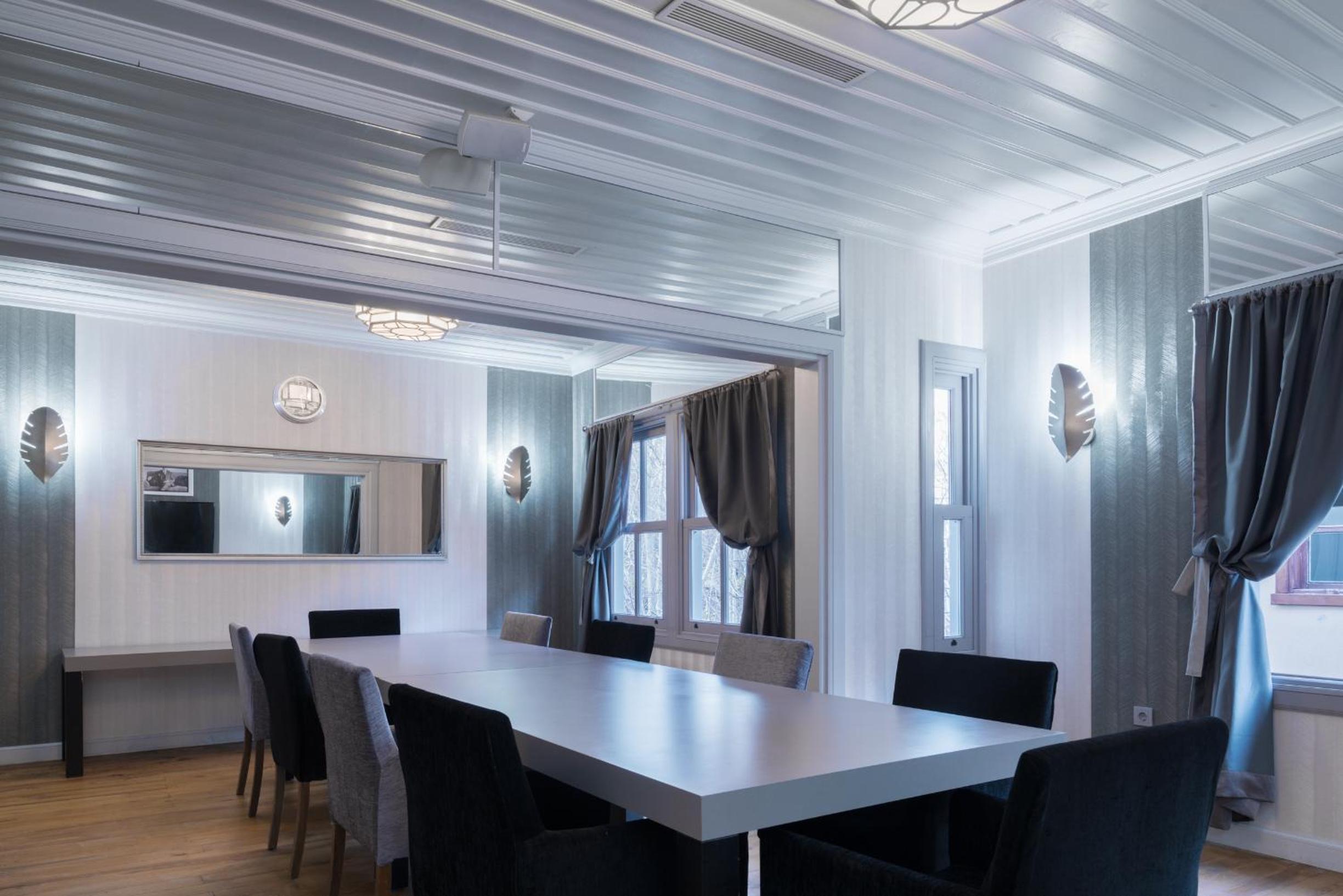 Delight Deluxe Hotel - Image 200