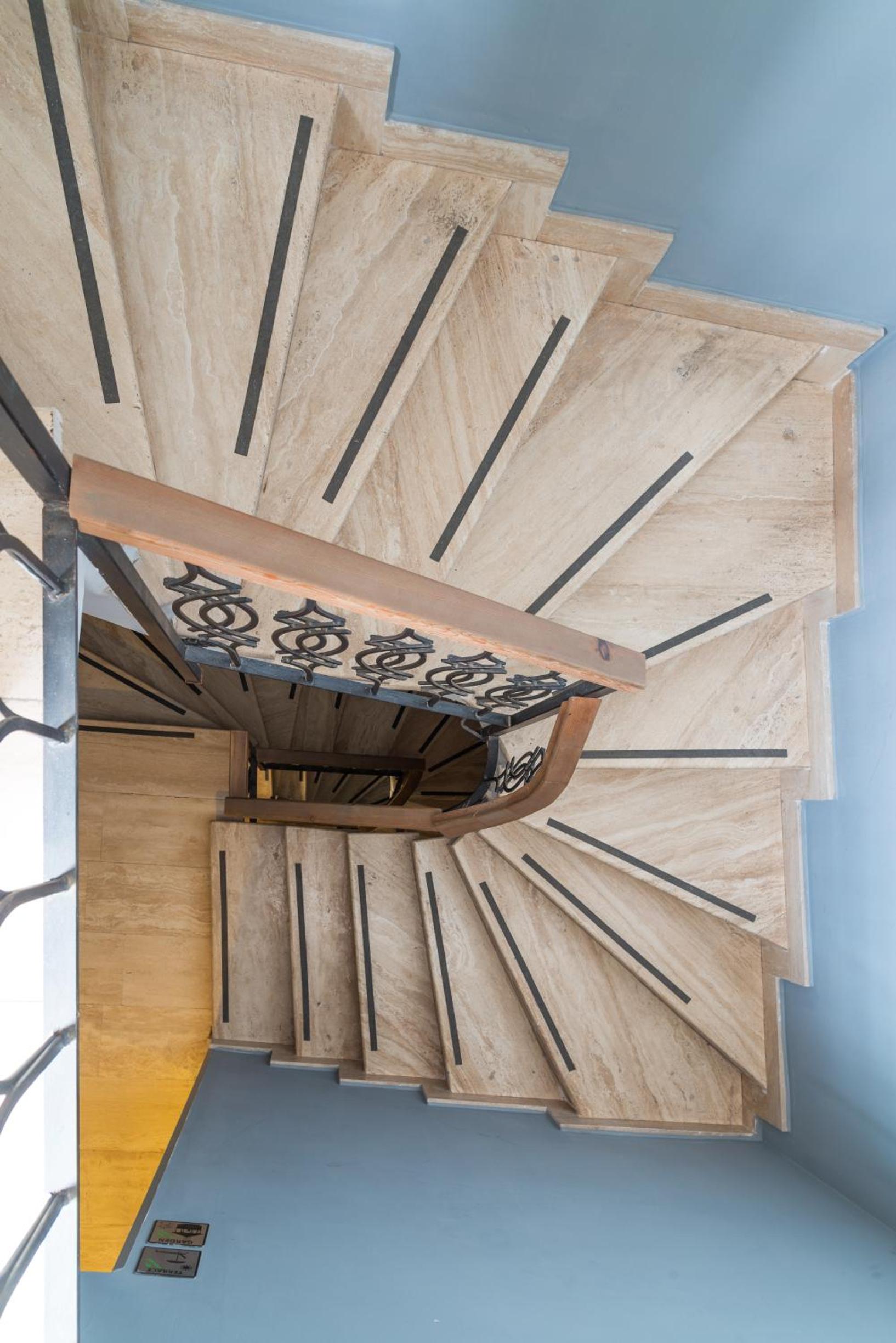 Delight Deluxe Aparts - Image 19