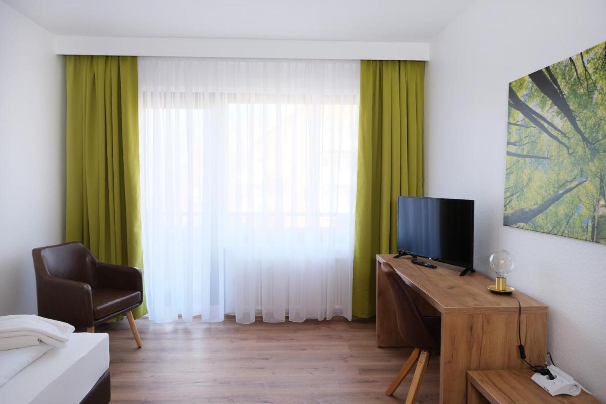 Forest Rooms view 5