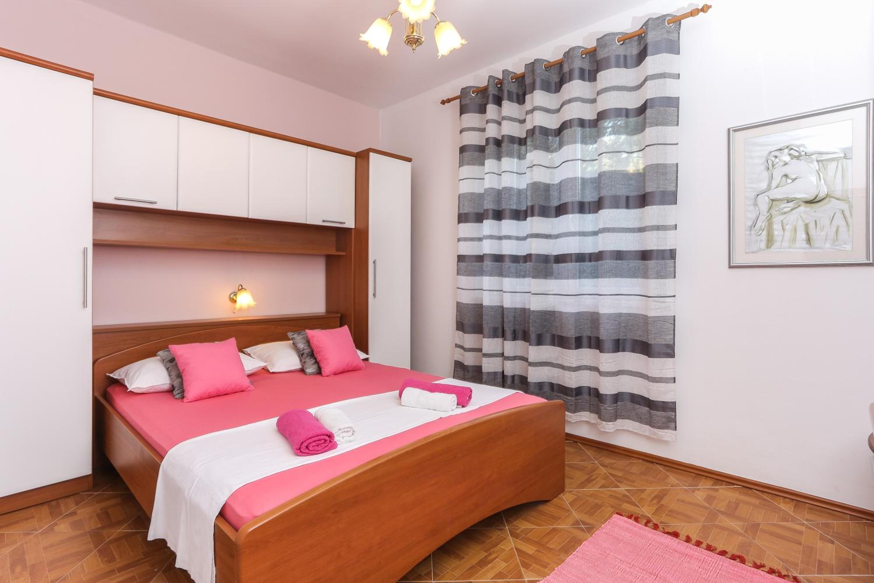 Apartments Lina