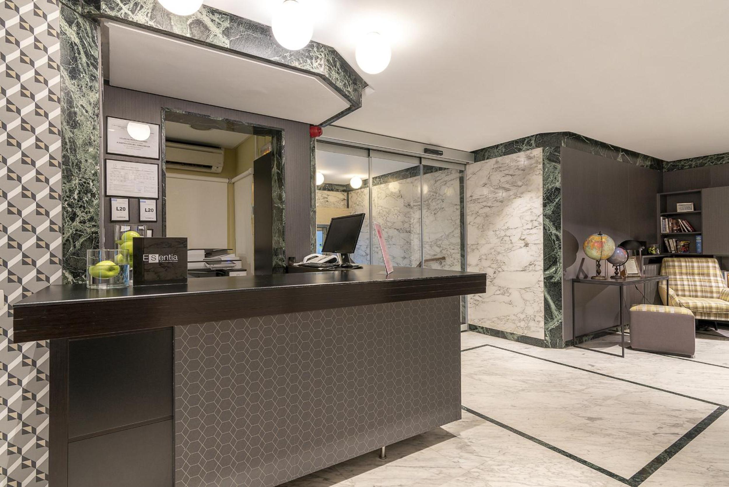 Sercotel Togumar en Madrid — recepcion & lobby