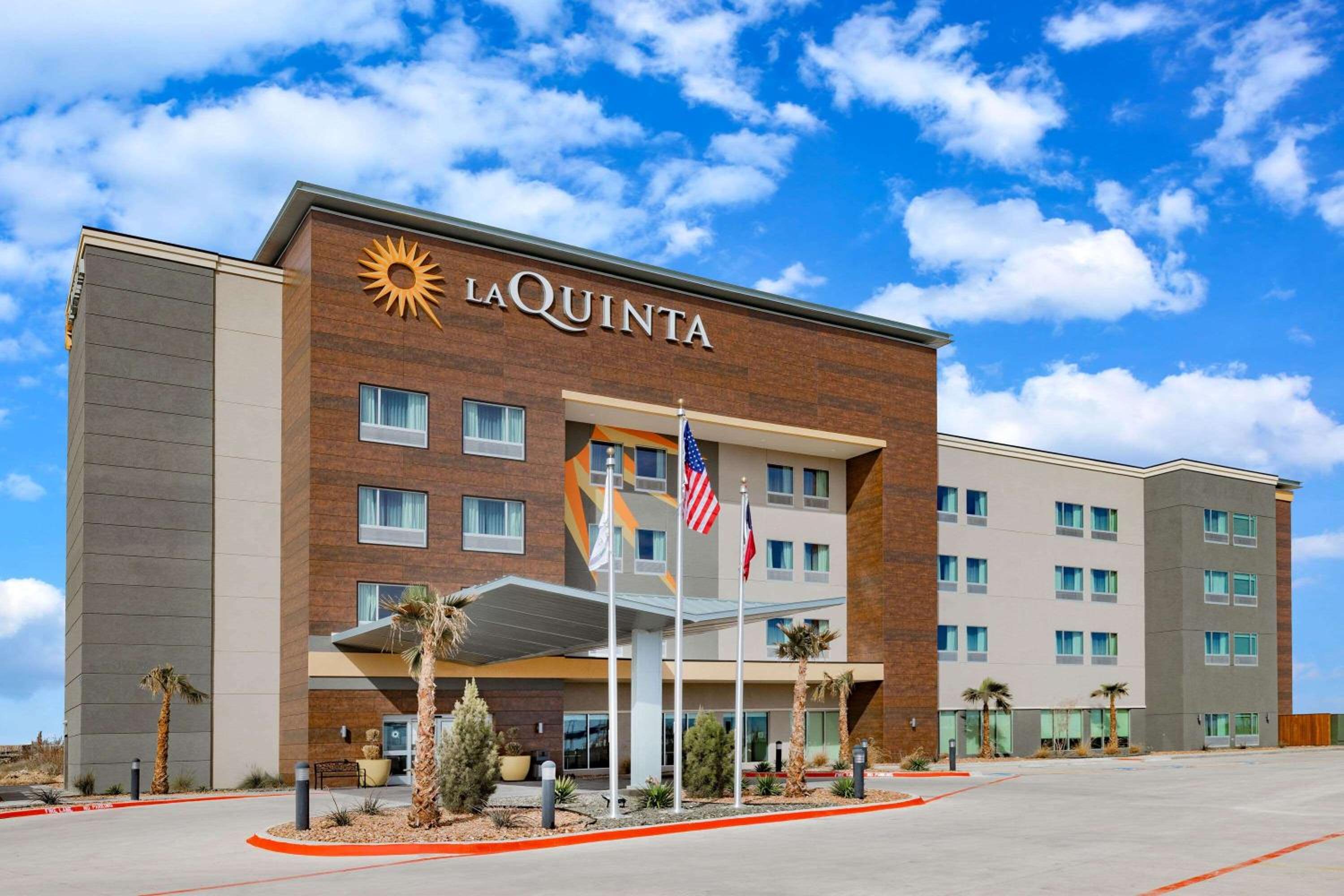 Fort Stockton Vacations - La Quinta Inn  Suites by Wyndham Fort Stockton Northeast - Property Image 1