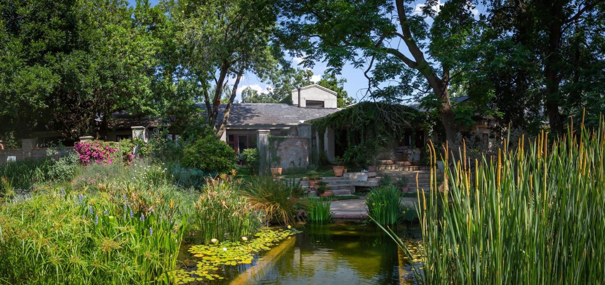 Shepherd's Corner Guest House - Tranquil Boutique Stay in Bryanston