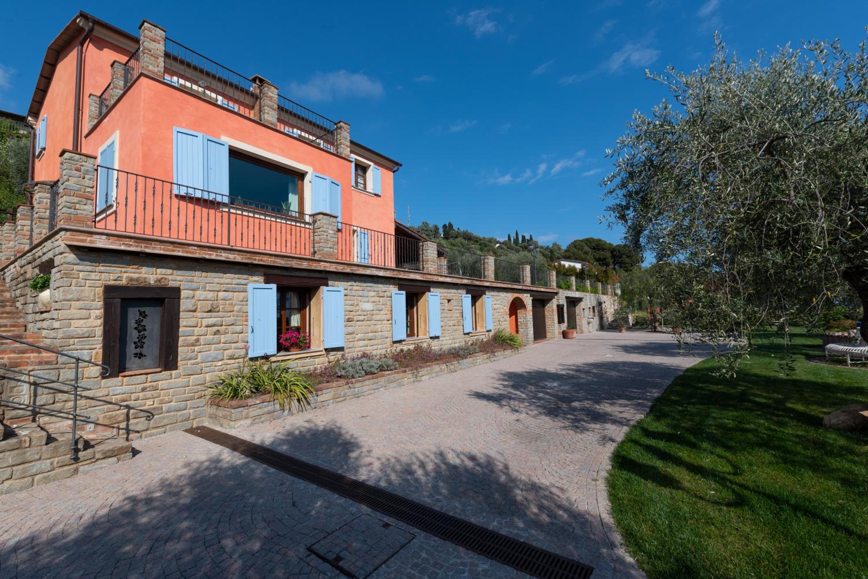 Villa Rosmarino view 5