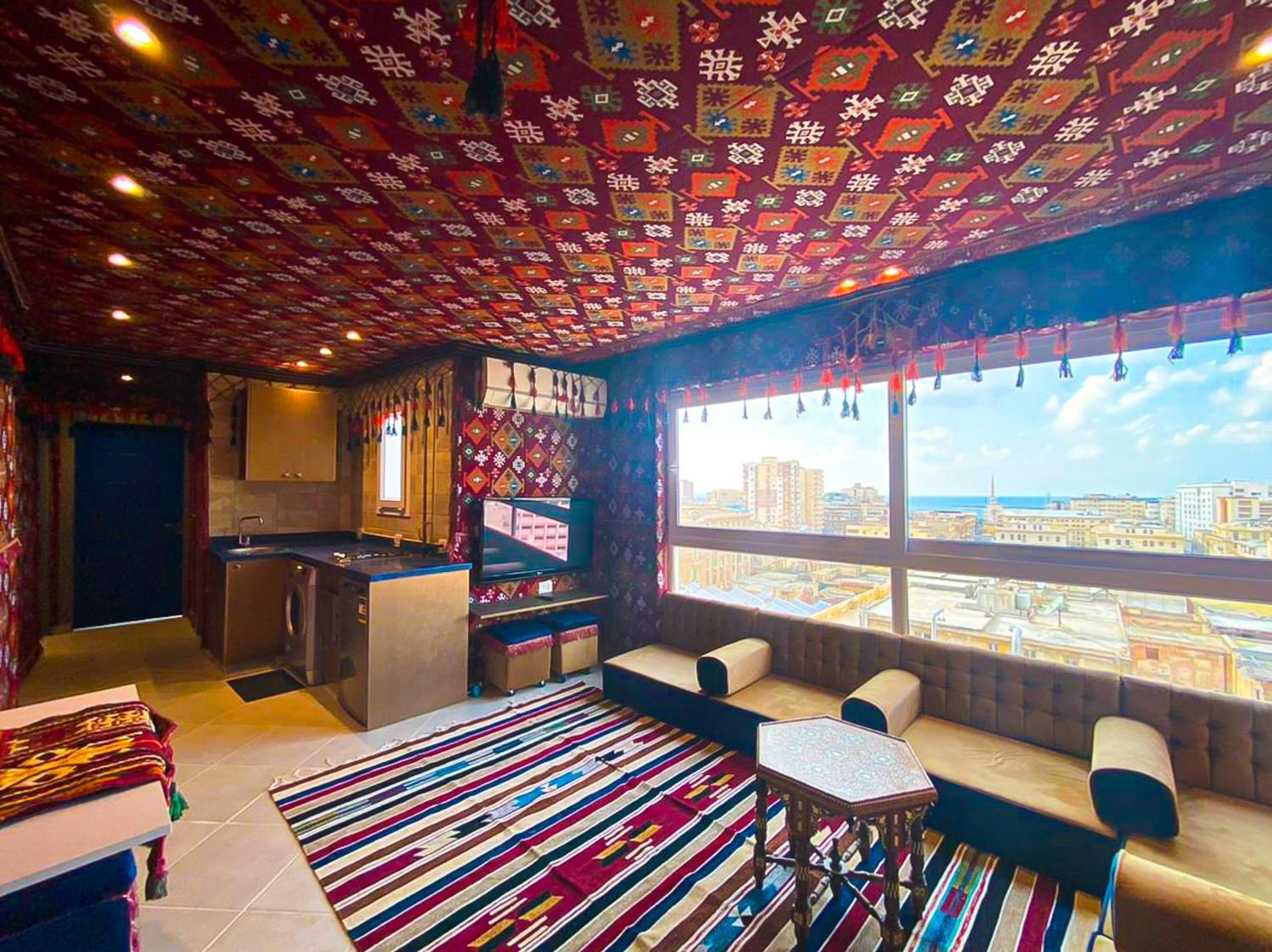 Hotel Arabian Nights in the heart of historic Alexandria - Image 1