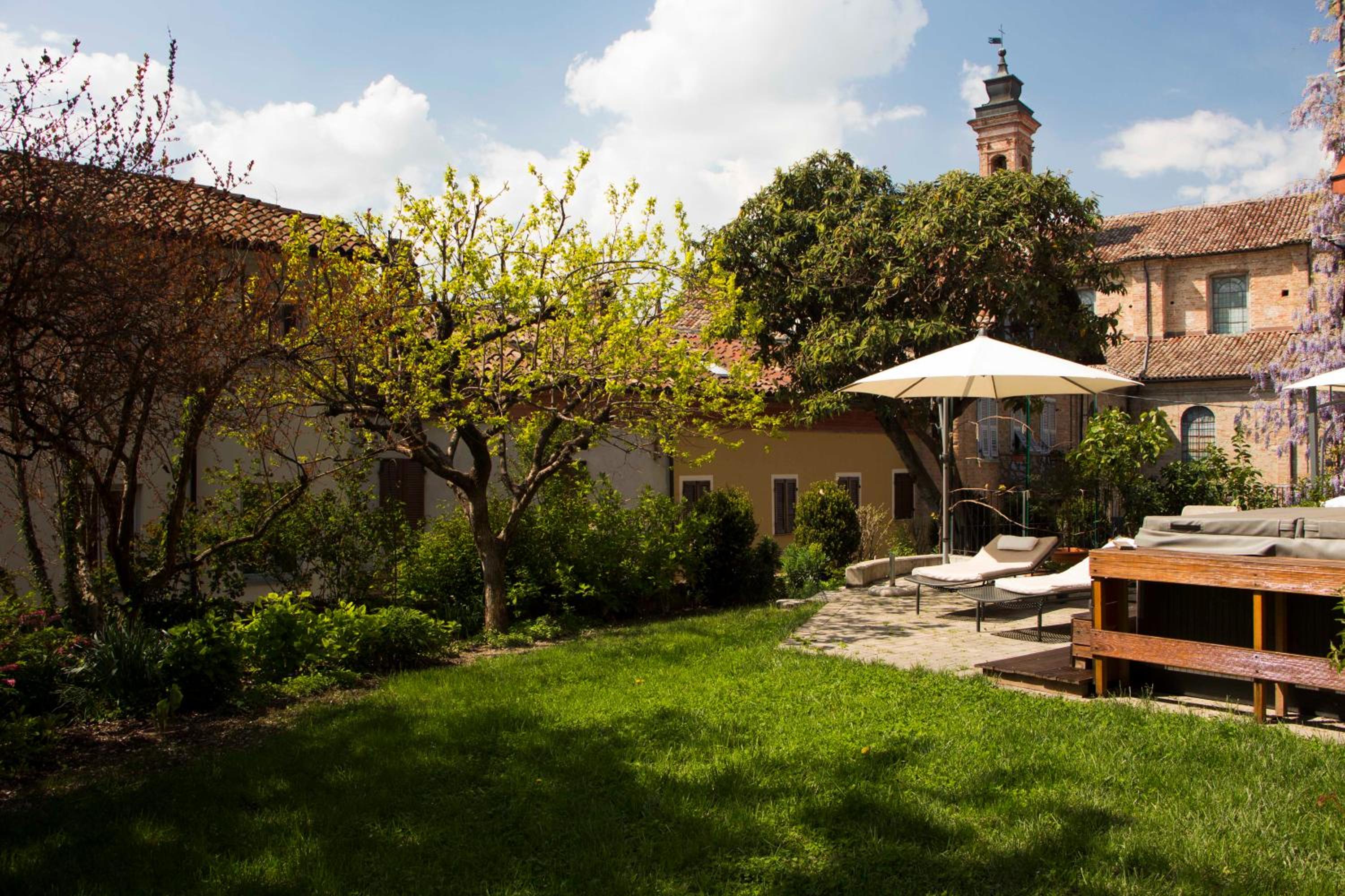 L'Aromatario view 3
