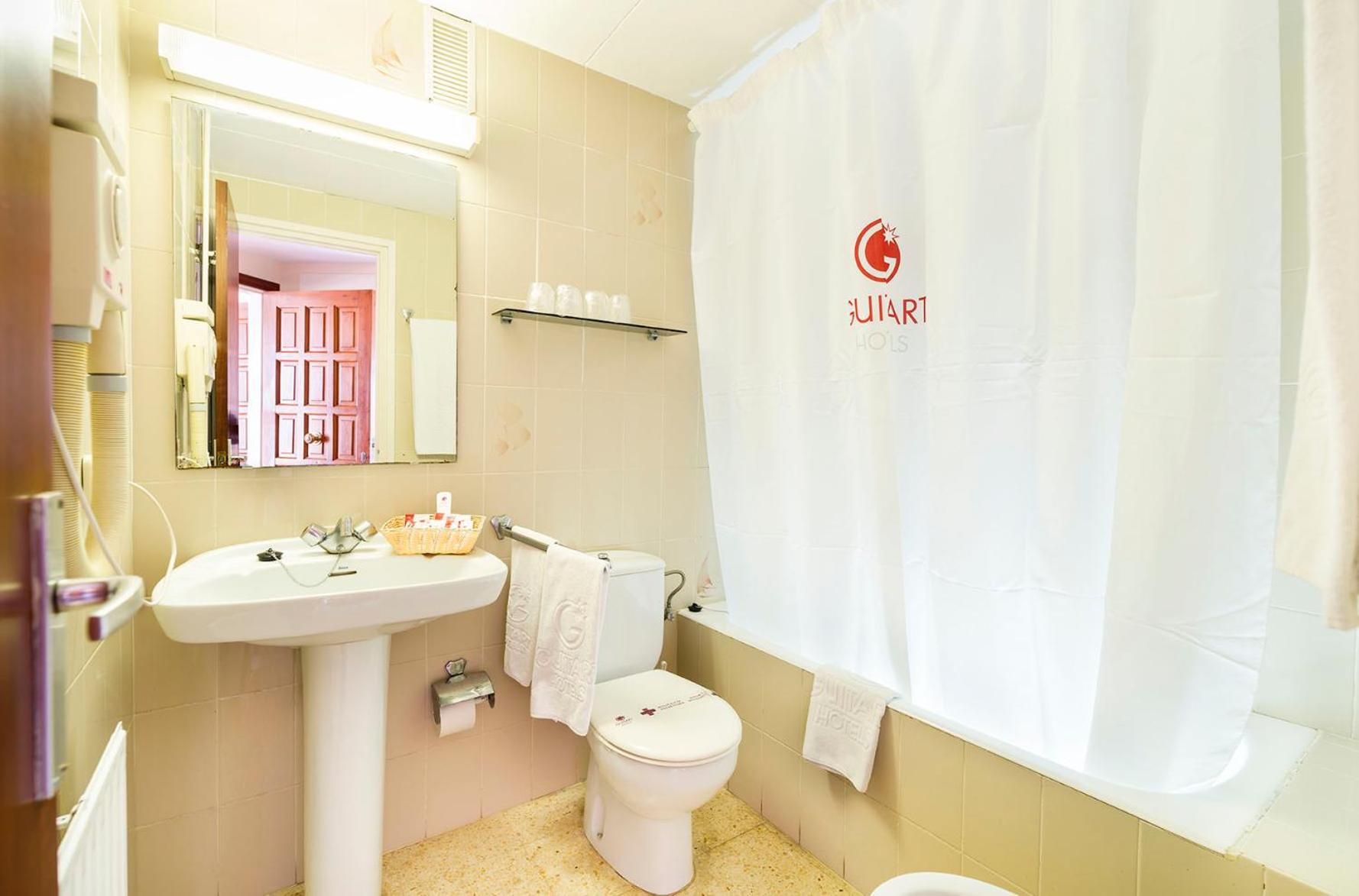 Apartamentos Guitart — photo 18