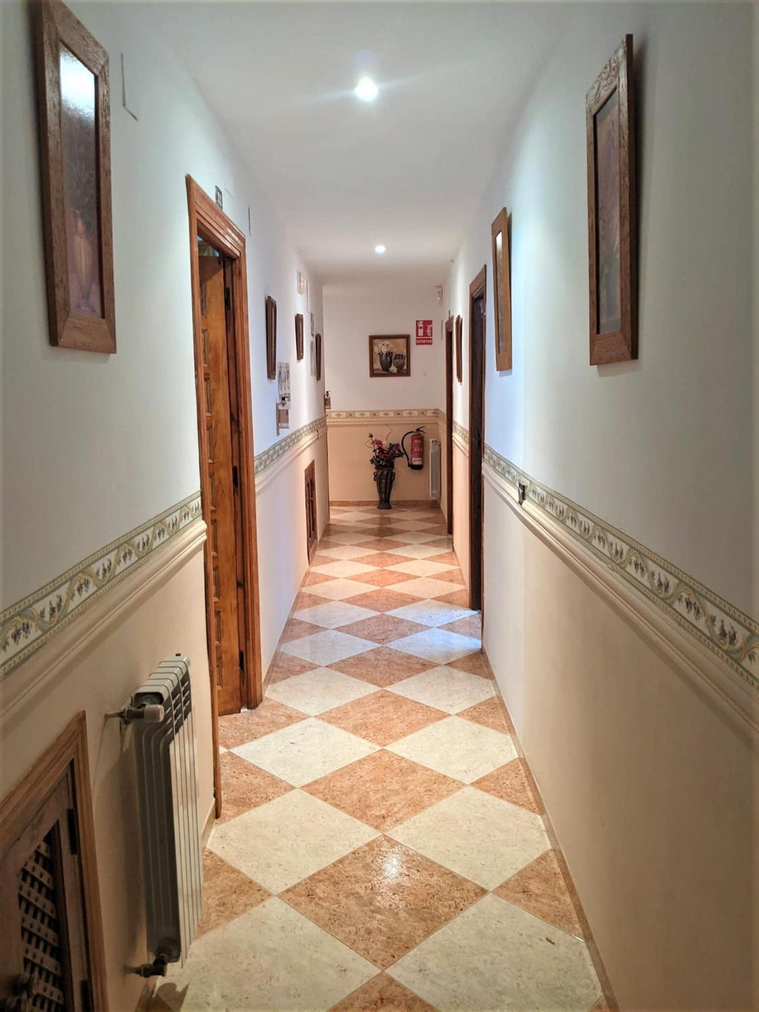 Photo 33