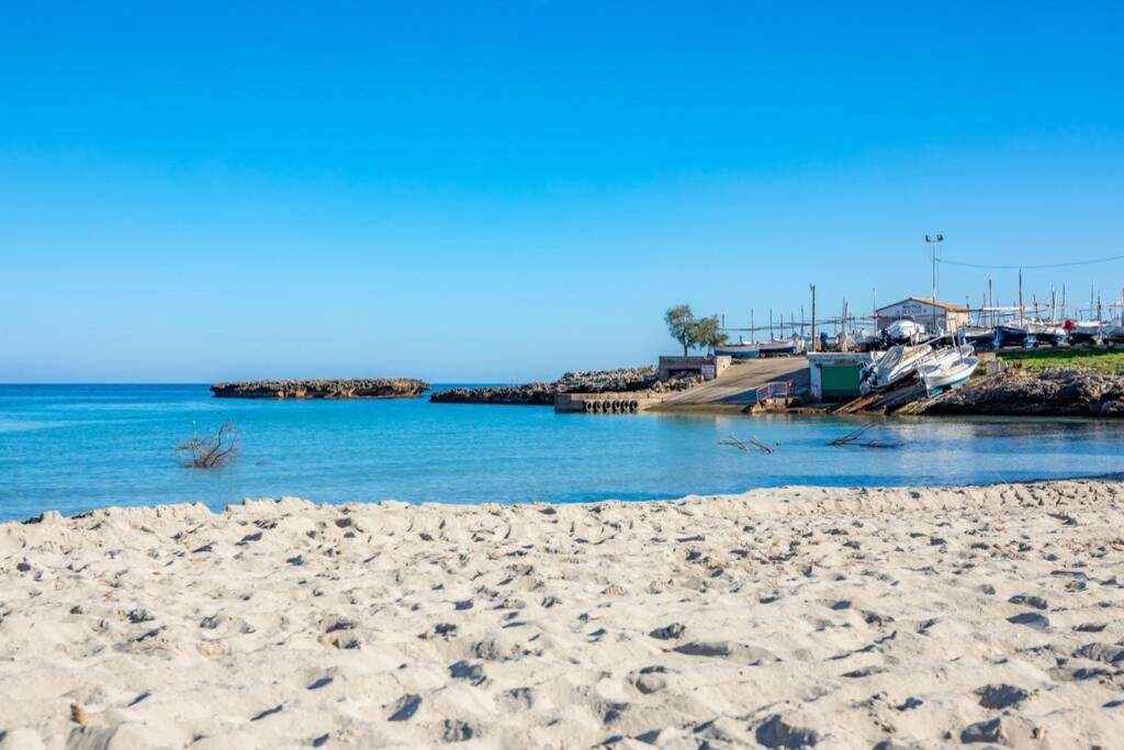 Beach house S'Illot photo 4