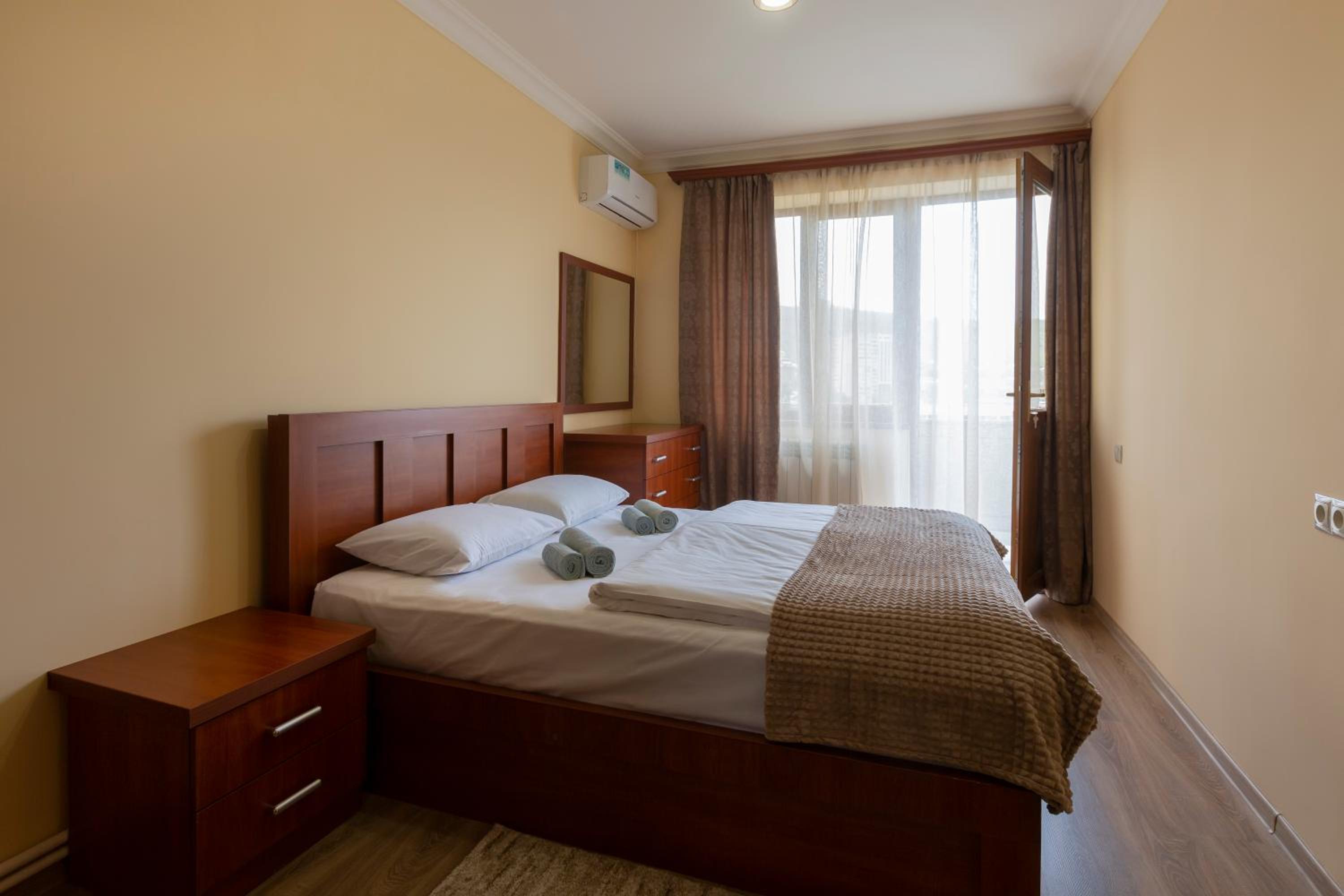 Umba Apartment N5 - balcony and Mount Ararat view