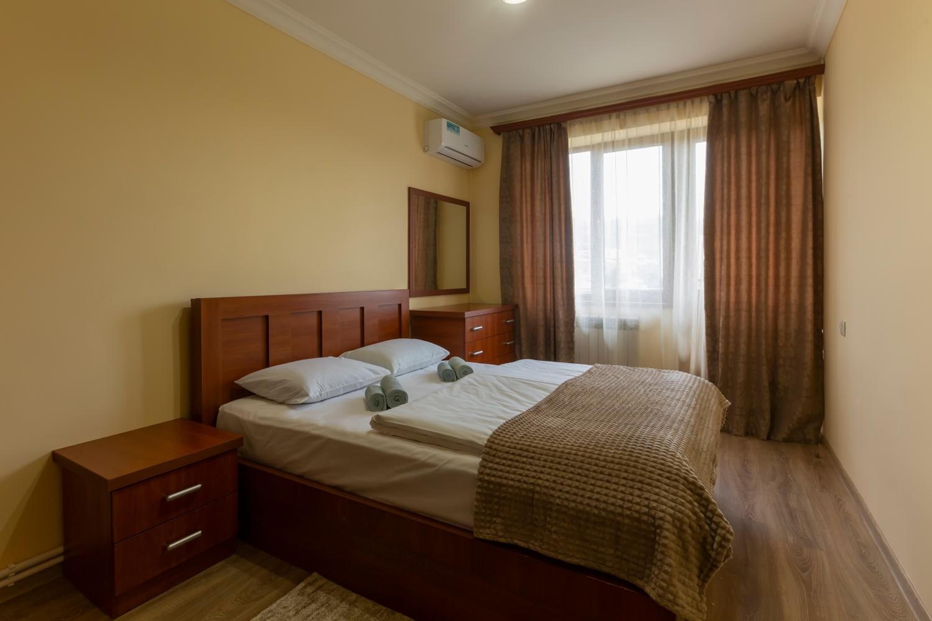 Umba Apartment N5 - balcony and Mount Ararat view