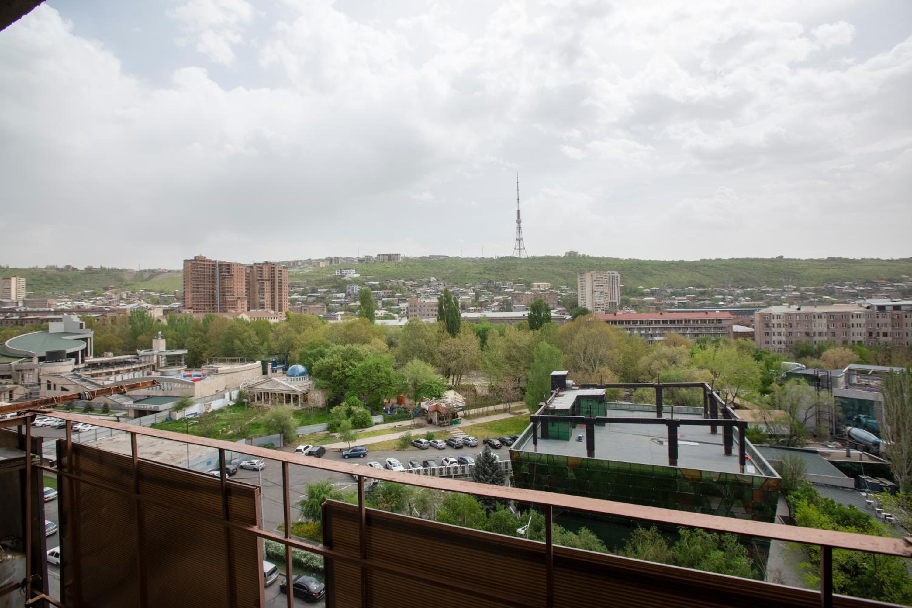 Umba Apartment N5 - balcony and Mount Ararat view