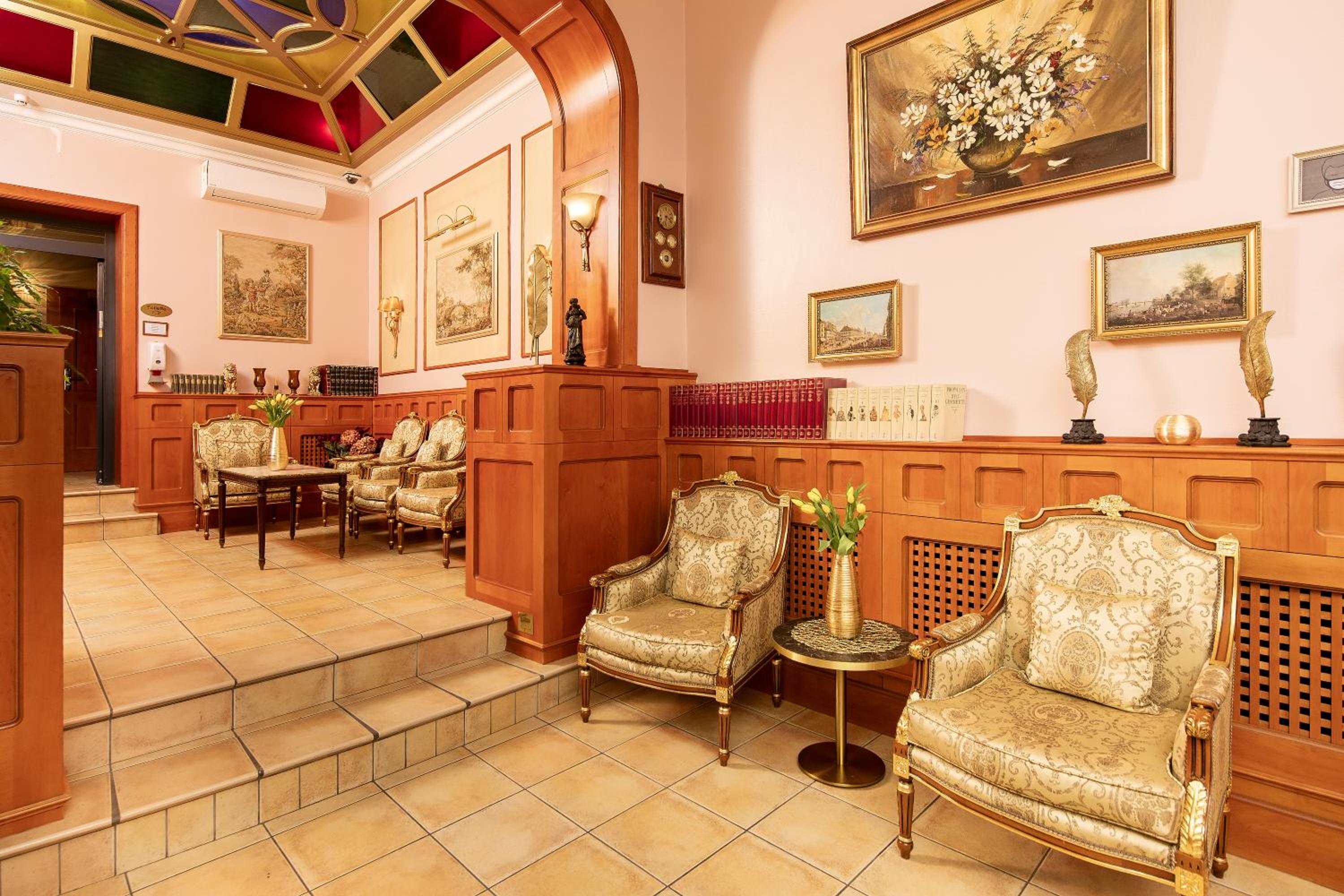 Offenbach Vacations - City Hotel Kaiserhof - Property Image 1